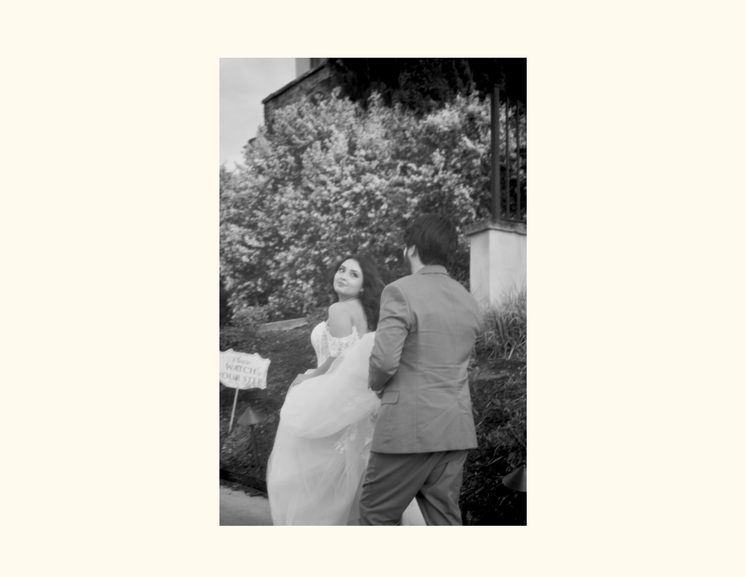 Black Moody Gothic Wedding Photo Book (55).png