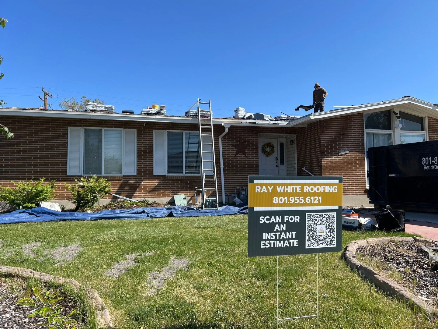 Roofing just got a whole lot easier. 📱💥
Spotted: The crew in action and our new instant estimate signs! We value your time, which is why we&rsquo;ve made getting a quote as simple as taking a photo.
✅ Professional Service
✅ Quality Materials
✅ Inst