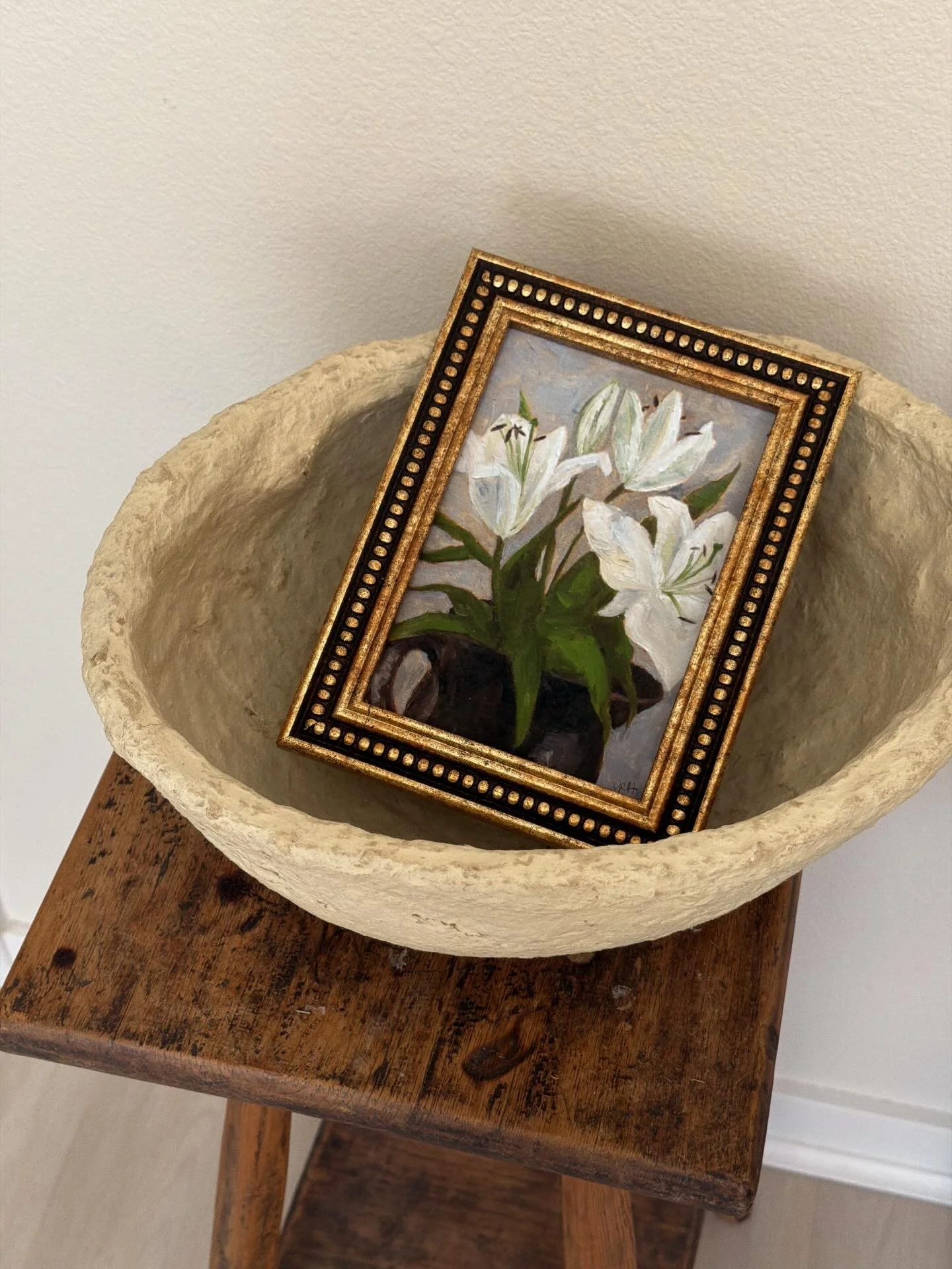 a little thank you for being here 💌

none of this would be the same without your support and encouragement. so to say thank you, i&rsquo;m giving away a print of one of my favorite pieces! 4x6 framed &ldquo;vase of lilies&rdquo; print. 🌱 

to enter