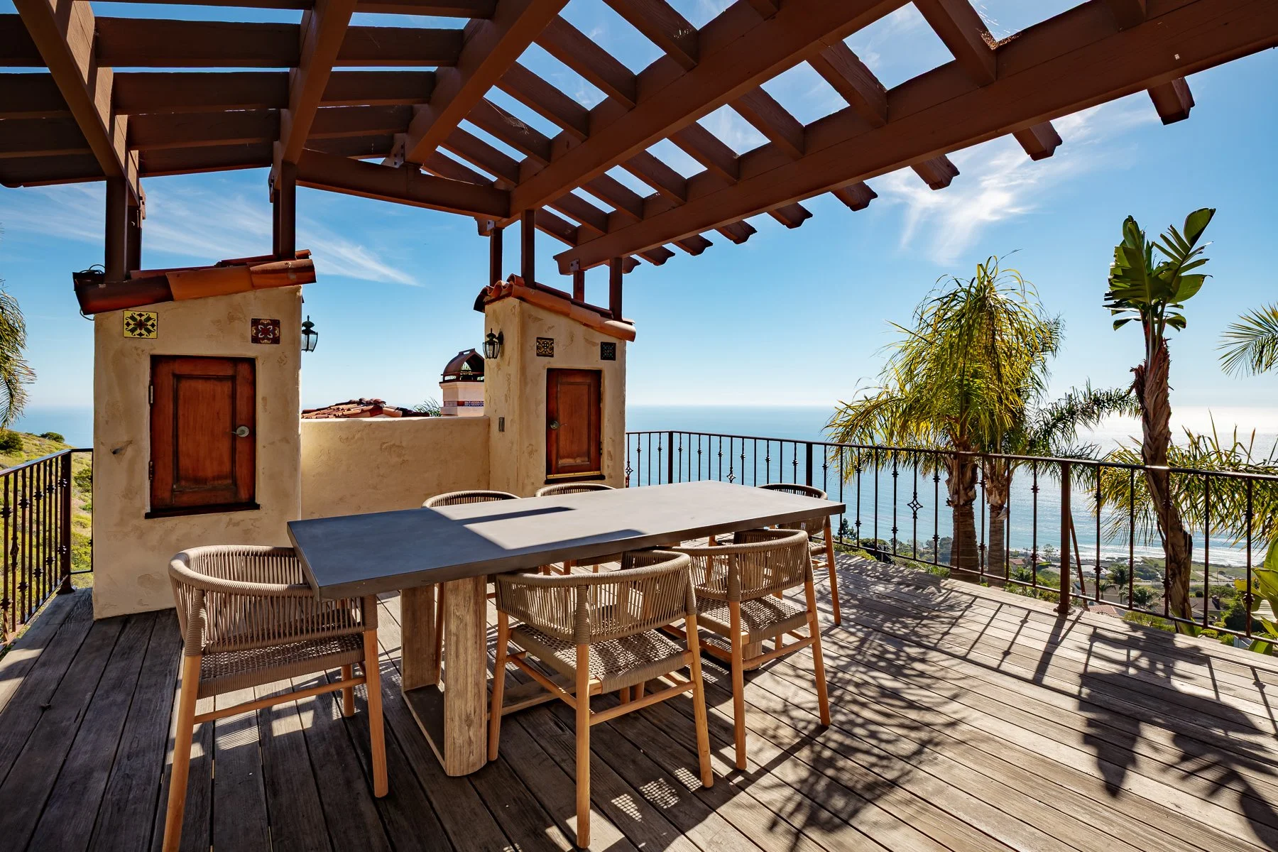 4240AvenidaDeLaEncinal-DAY-MLS-53.jpeg