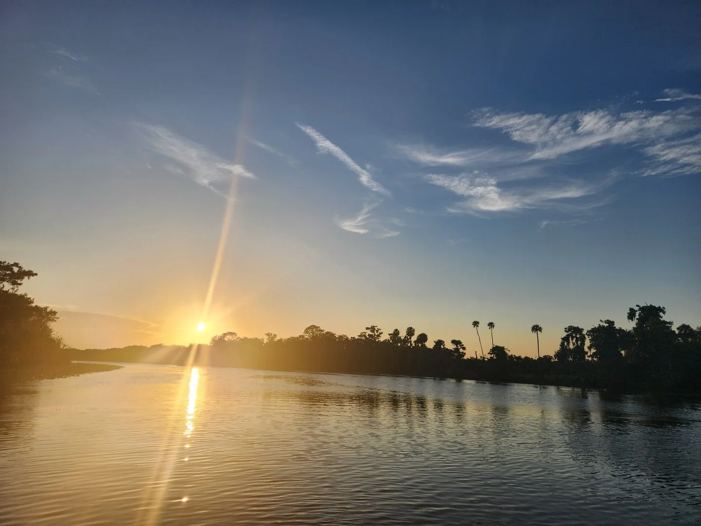Sunrise on the St. Johns River 🧡🌴

Captured by crew member Kristen at our full-service marina in DeLand, Florida. 

#oldflorida #stjohnsriver #sunset