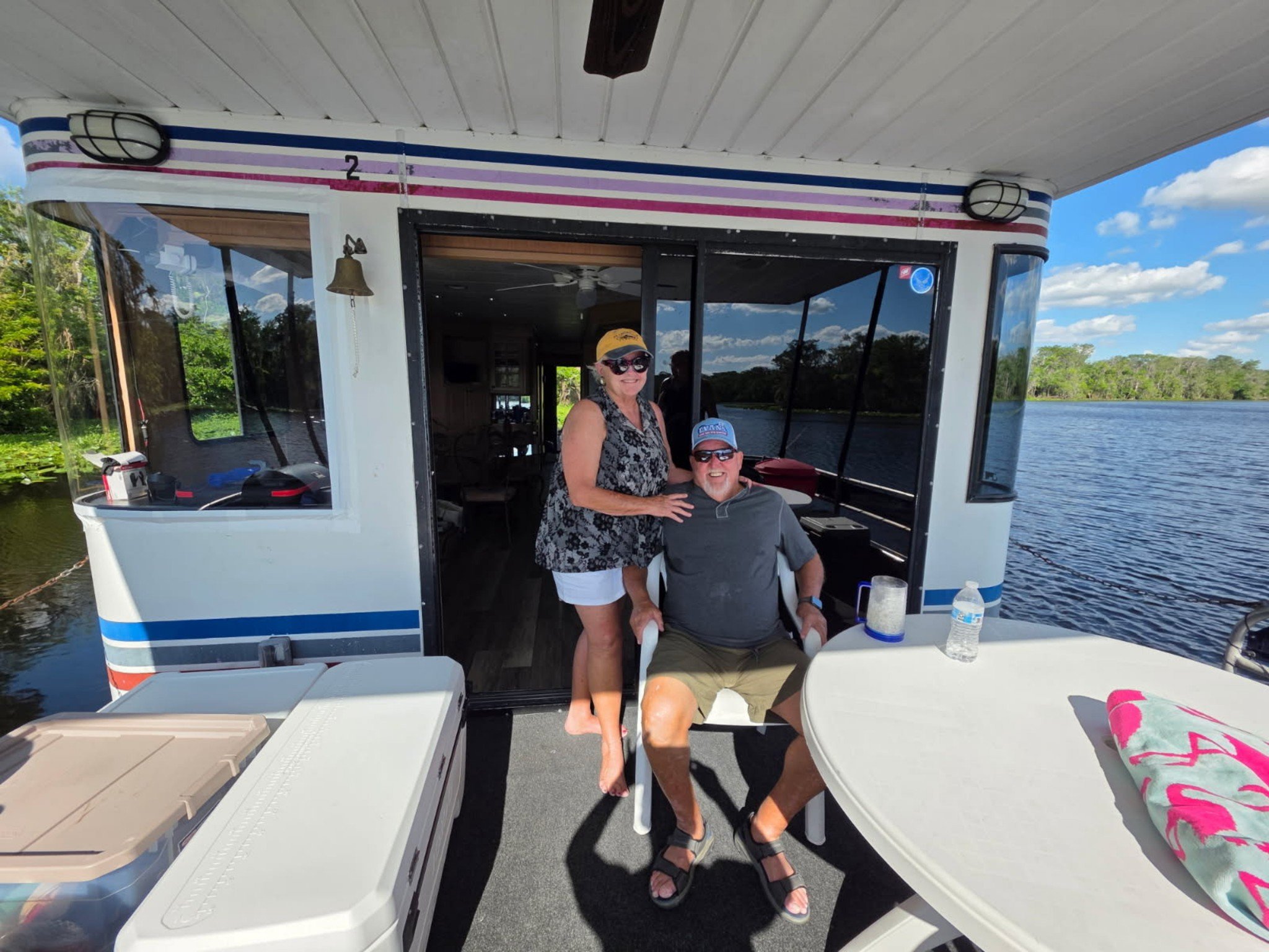 It&rsquo;s a houseboat summer! ☀️

52&rsquo; 6 sleeper Feelin&rsquo; Nauti has openings in May, June, July, and August at Holly Bluff Resort Marina in DeLand, Florida.

Spend your days cruising the St. Johns River aboard a fully equipped houseboat &m