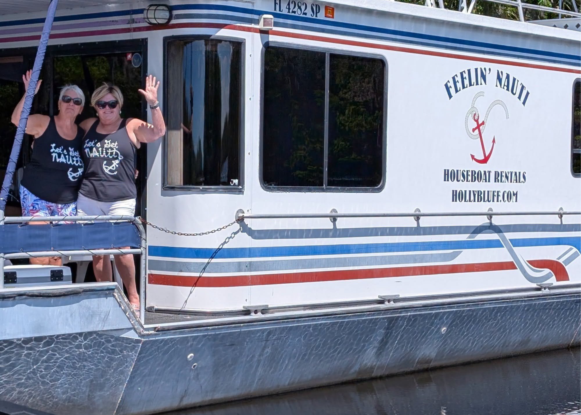 Still dreaming about a summer getaway on the river? We&rsquo;ve got a few houseboats left for June 22 &amp; July 6 departures 👇

JUNE 22nd
44' 8 Sleeper River Runner (#4) ➜ Midweek (Mon&ndash;Thurs)
52' 6 Sleeper Feelin&rsquo; Nauti (#2) ➜ Midweek (