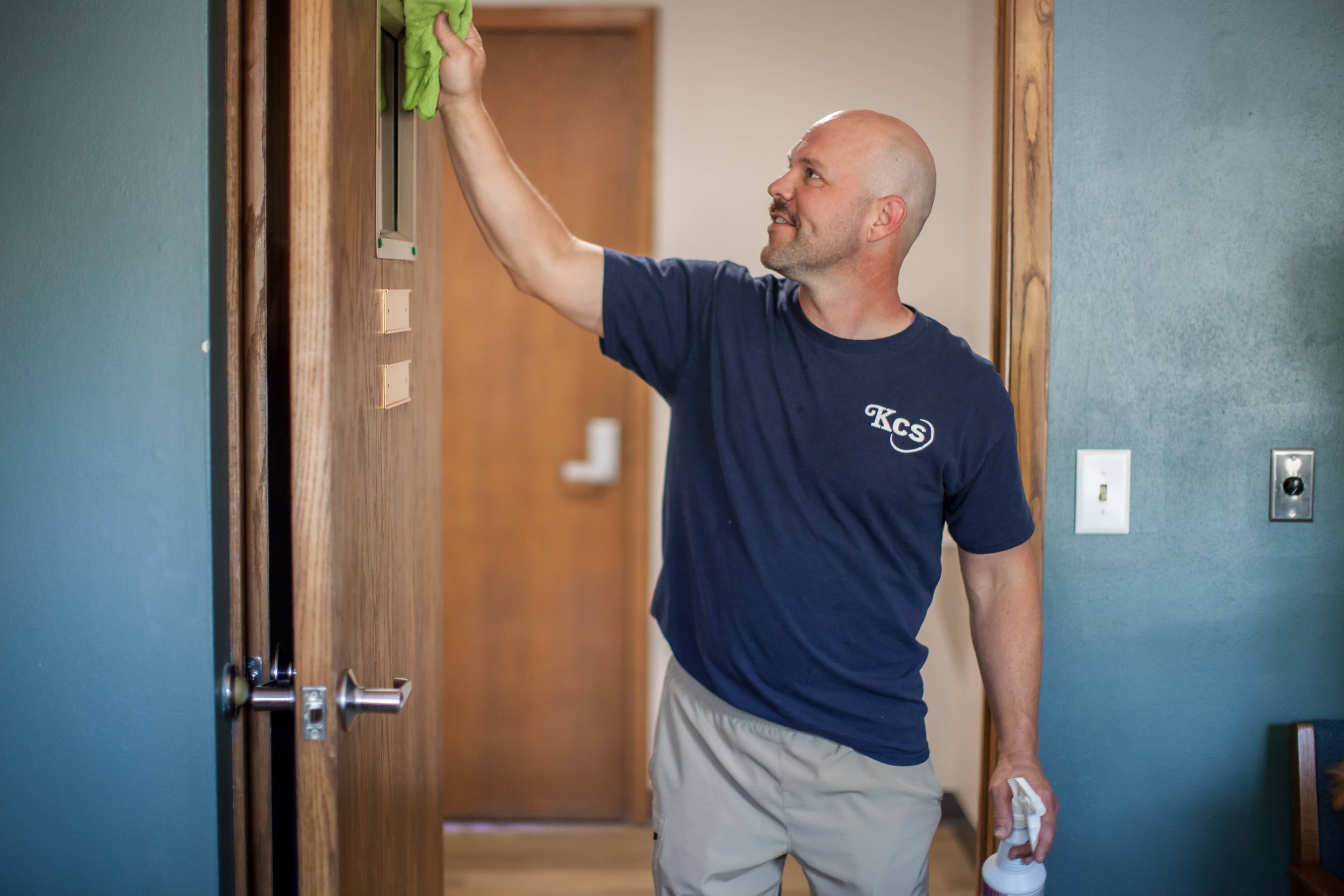 Janitoral office building clean