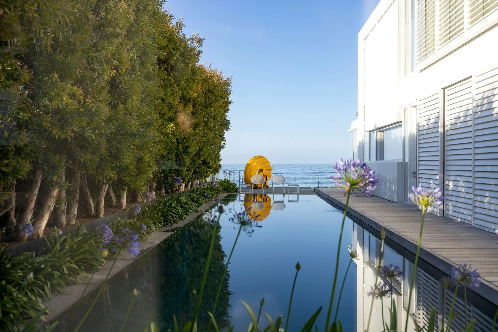 Smart Ways Malibu Pool Builders Design for Coastal Fog and Salt Air