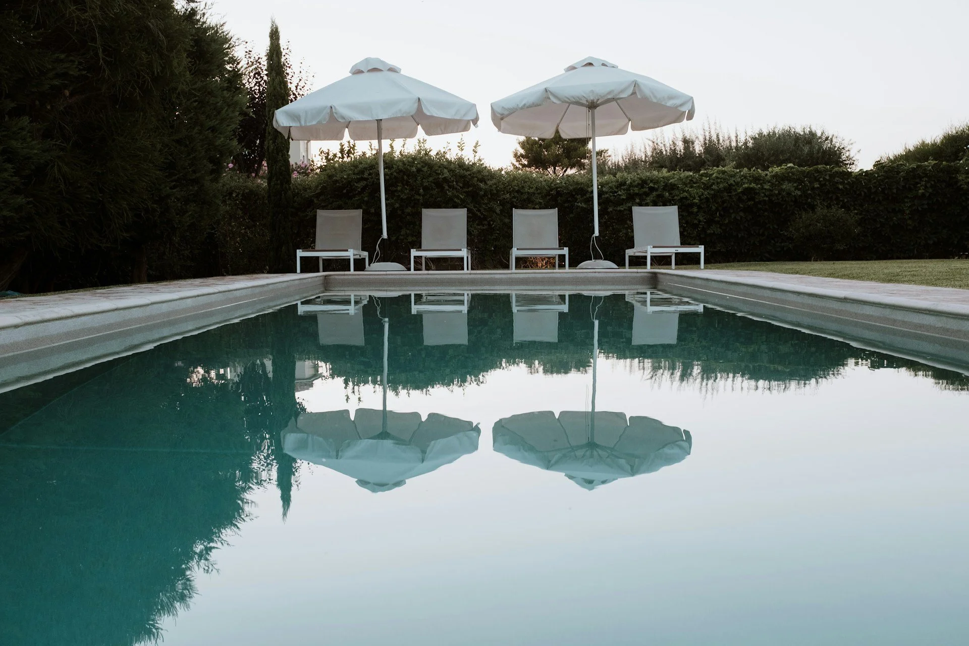 Summer-Ready Outdoor Living in Los Angeles Without a Pool: Cooling Tips