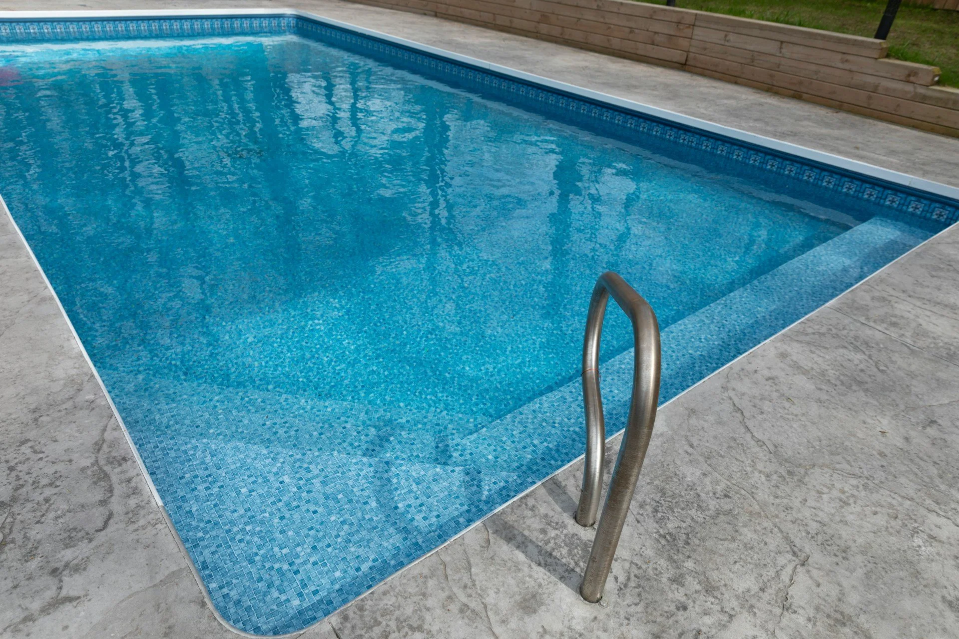 deck pool