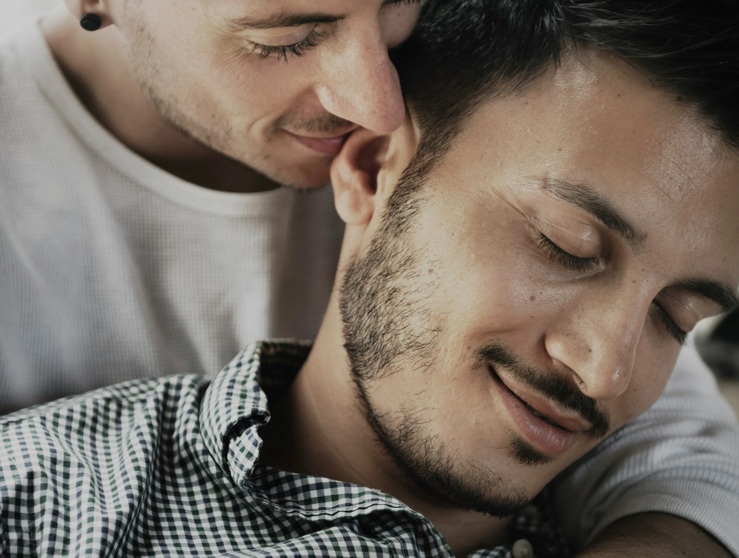 Love vs. Attachment: How to Tell the Difference and Protect Your Heart.  