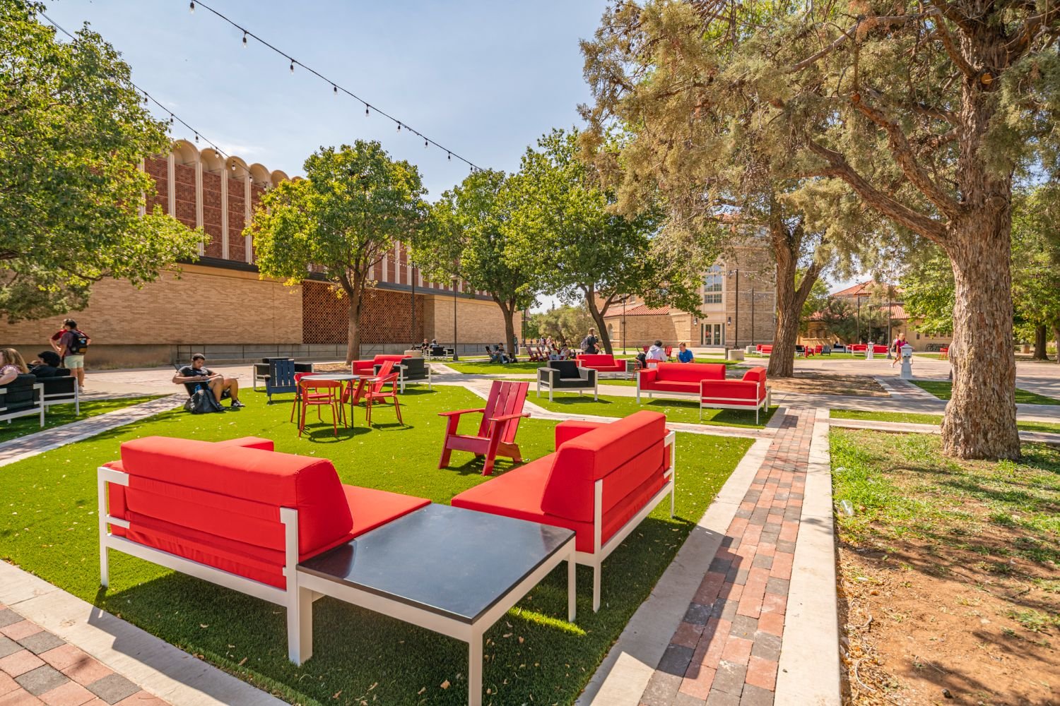 Commercial outdoor space planning in Odessa, TX