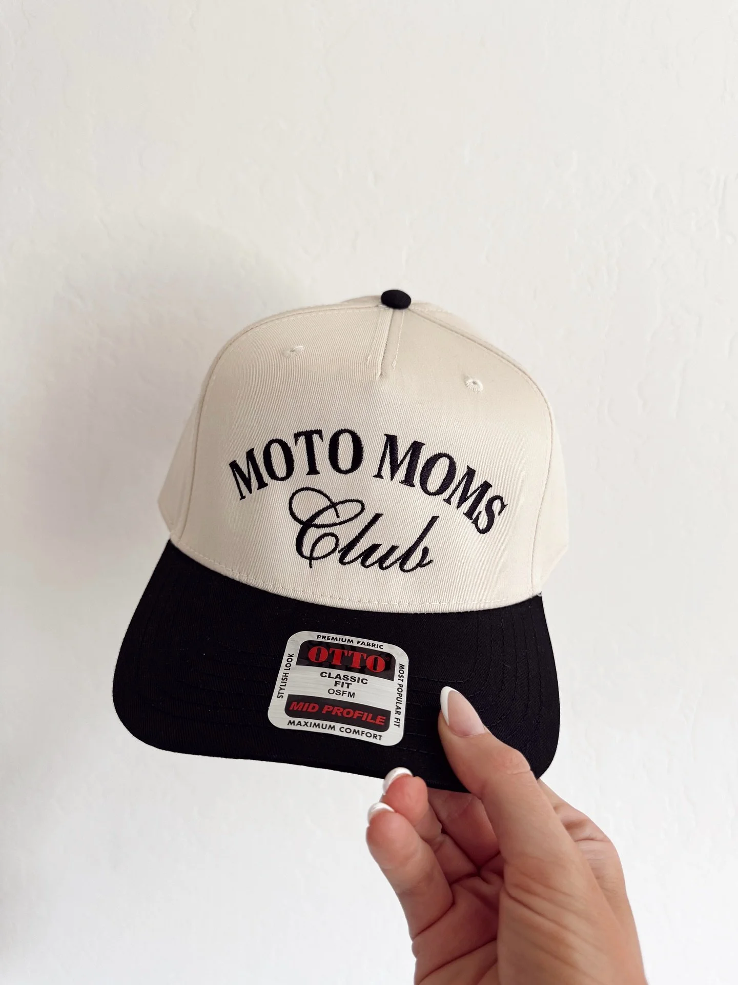 Last one- who wants it? 

Our Moto Moms hat sold like crazy and we only have one left in stock! We will restock but if you want one for the next few weekends- snag this one! 👀

#motocross #motomoms #motocrossclothing #motocrosslife