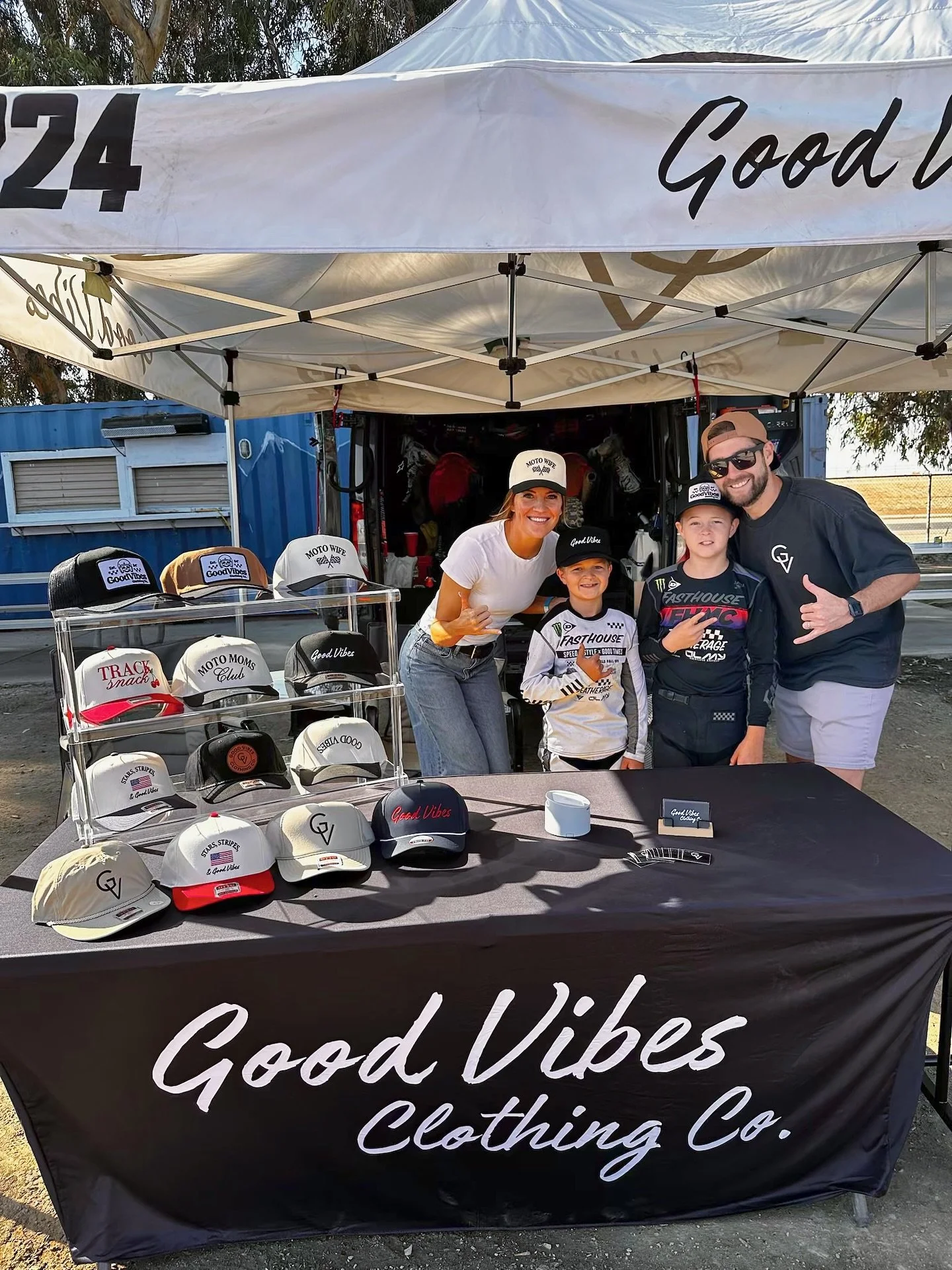 We loved popping up at @moto4kids.racing a few weeks ago! Thank you all, as always, for supporting us. We might head out to @dt1mxpark this Sunday- we will keep you all updated! 

We are working to plan out the rest of our year and where we want to s