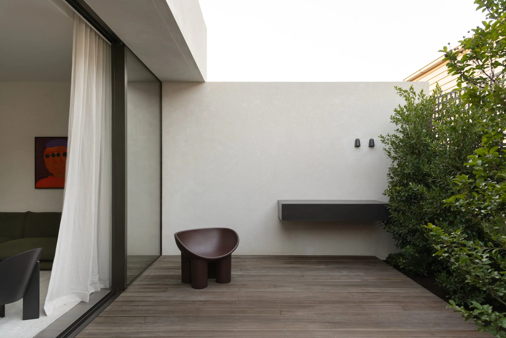 This project is partnered with Castley McCrimmon Architects