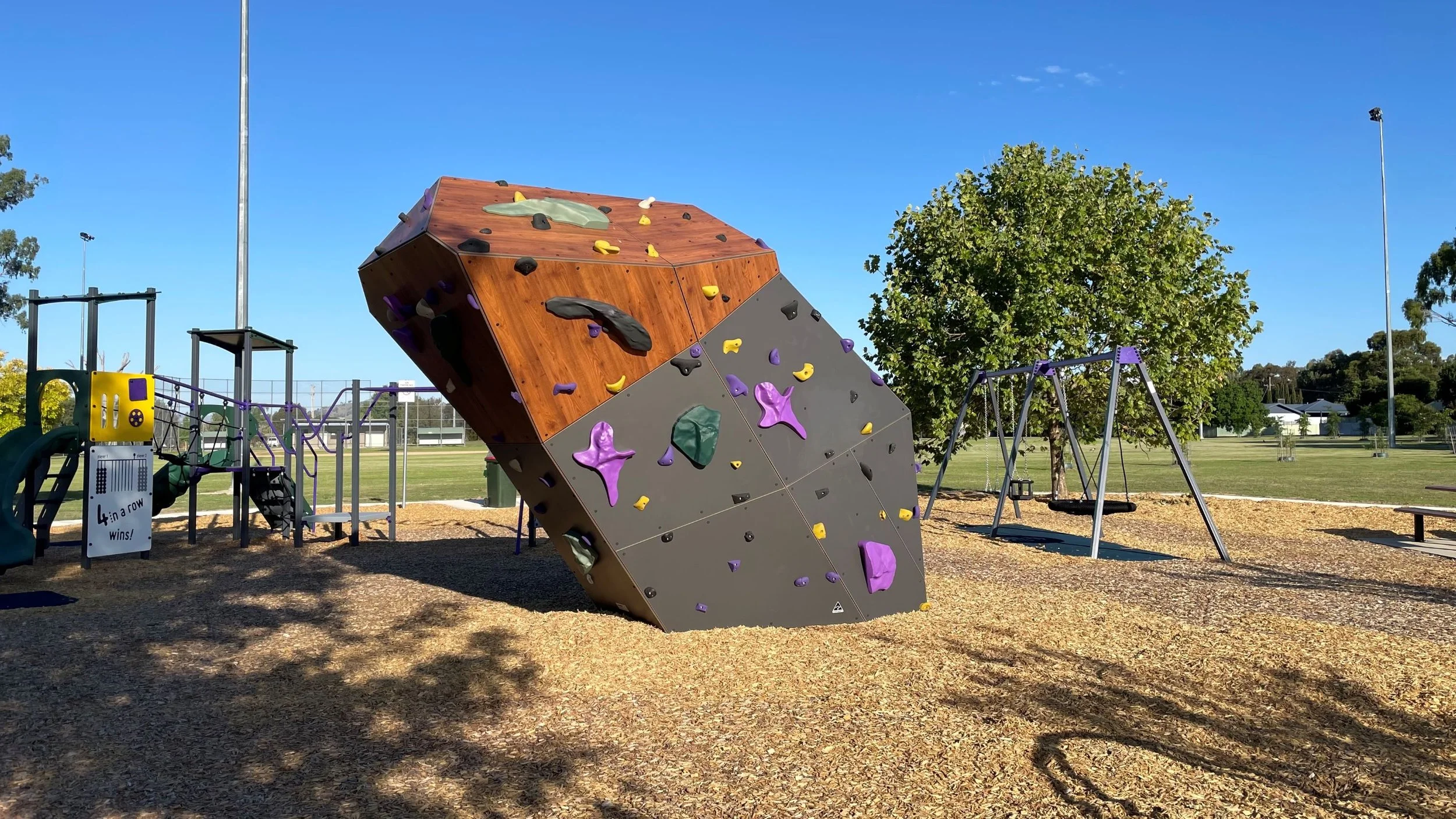 BOULDERING Edge- Wodonga.JPG