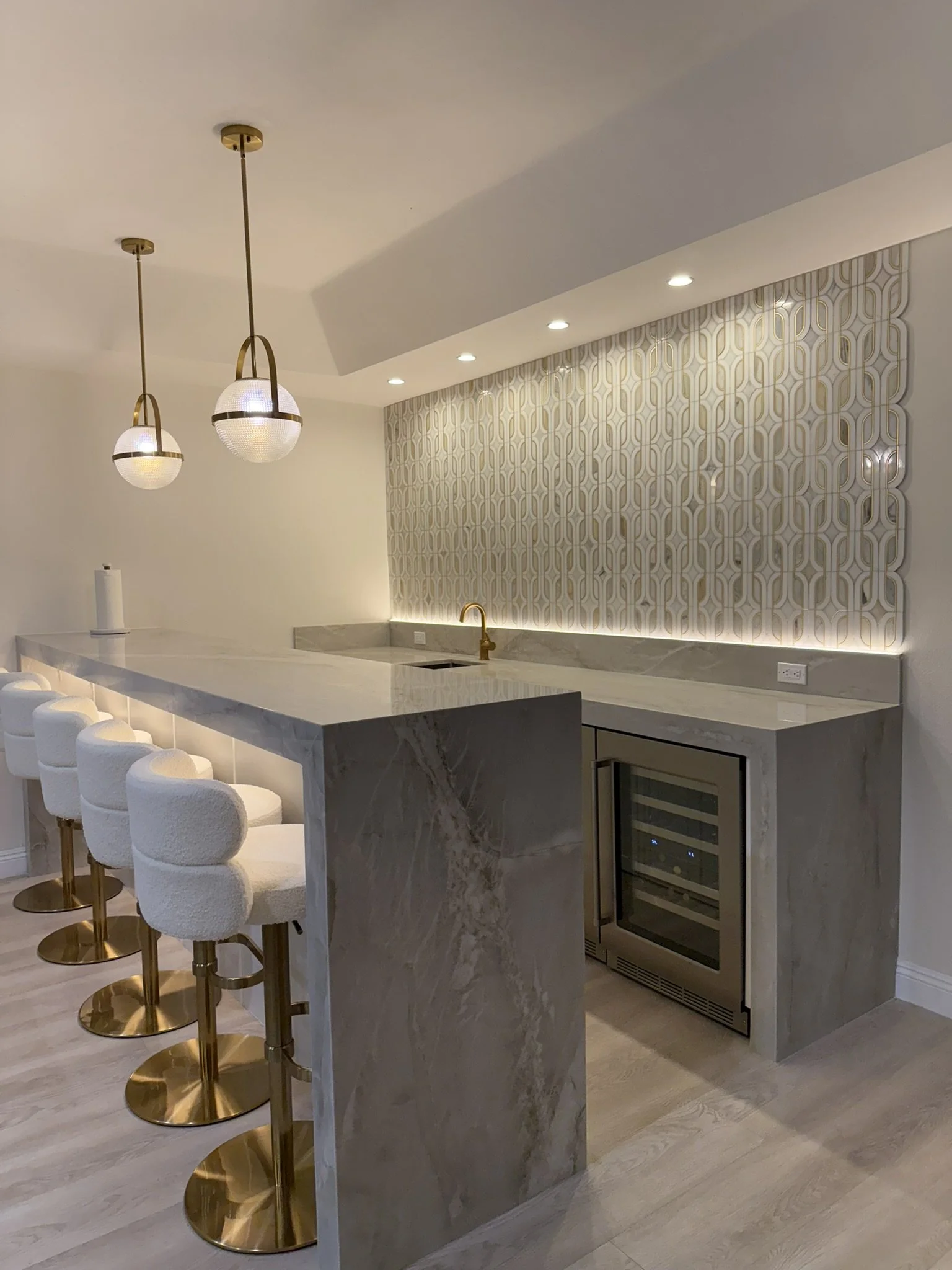 Custom Luxury Home Bar – Calabasas