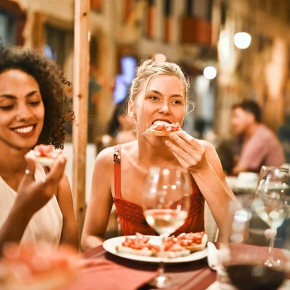 Marketing Your Restaurant to Gen Z: 5 Tips to Know