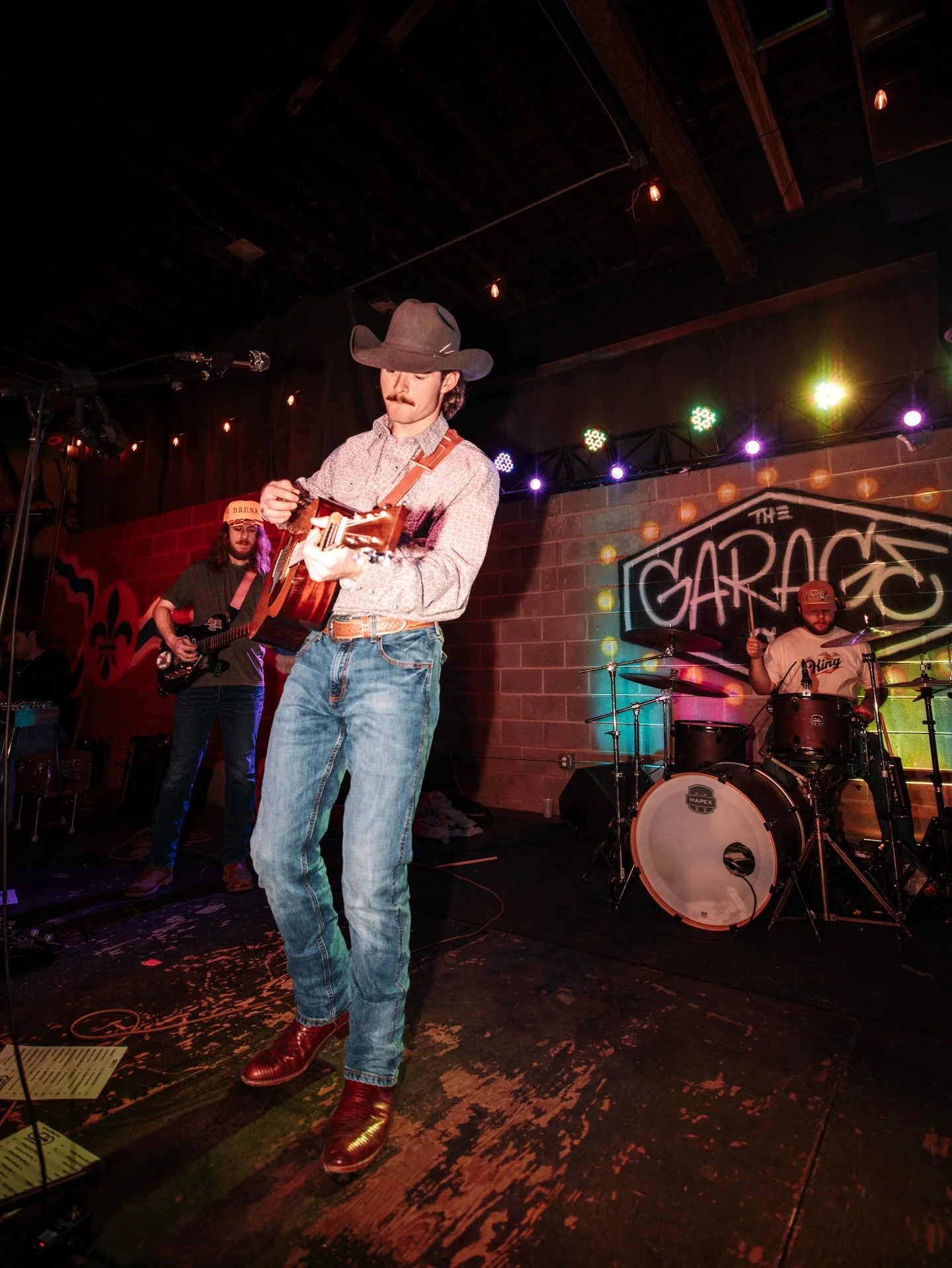 20 STATES. 28 SHOWS. ✅

The last 3 months have been some of the best of my life. I&rsquo;m so extremely grateful to have met all of the AMAZING people along the way. I had help from so many genuine and kind folks, and without them, no chance I could&