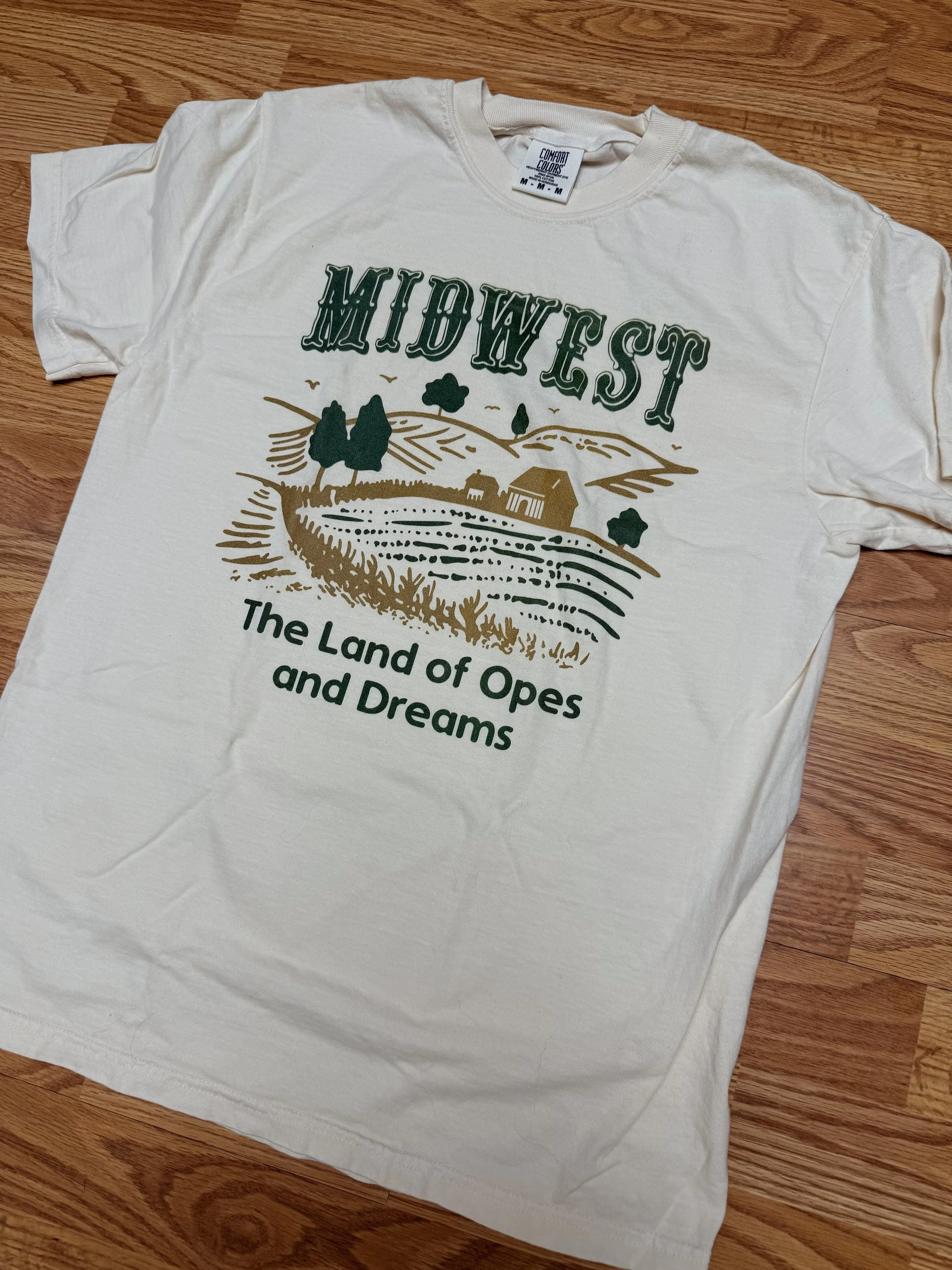 Land of Opes & Dreams | Everyday Tee