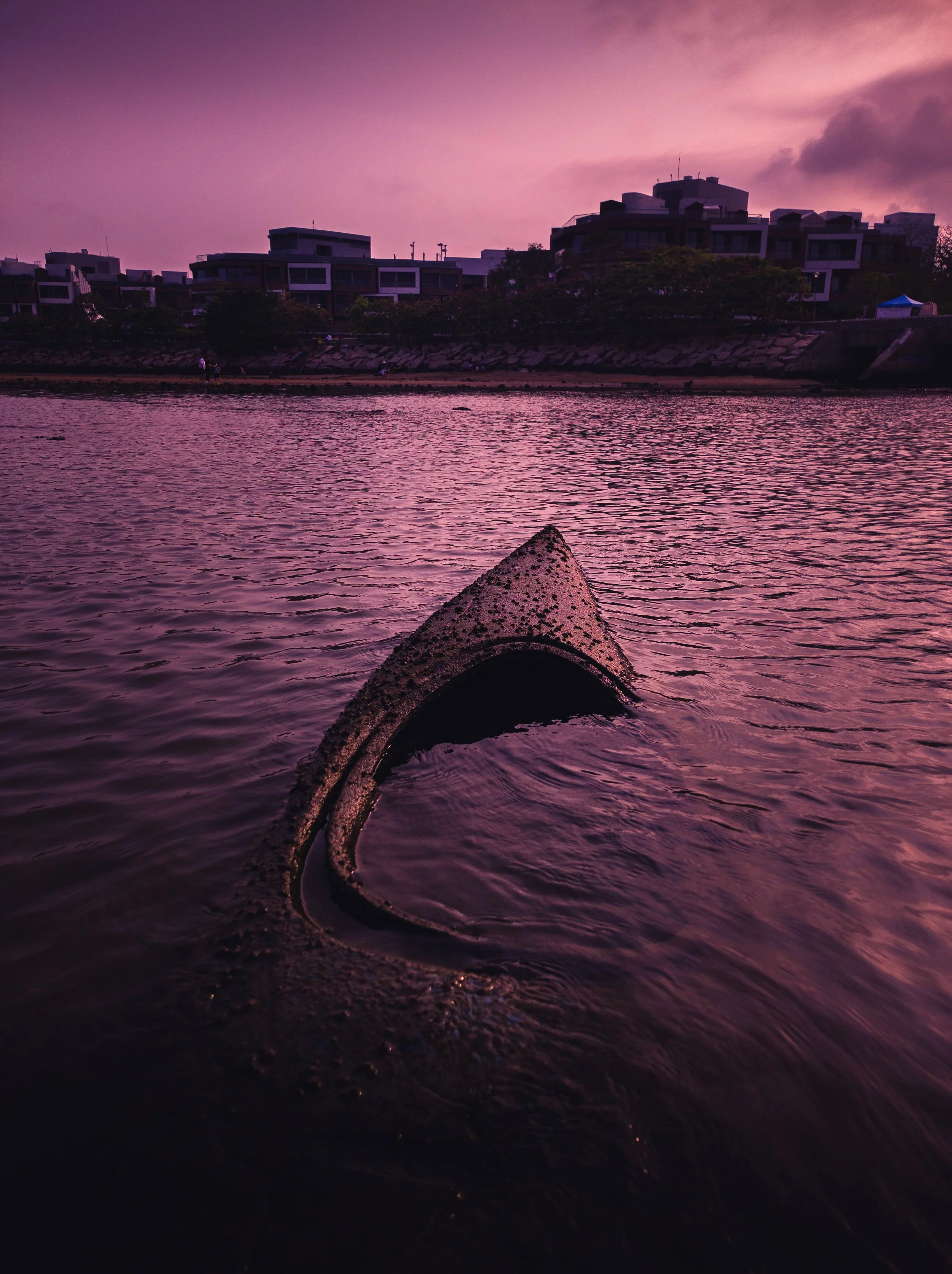 The Sunken Kayak: Weight of time, a sunken kayak in Sai kung Marina