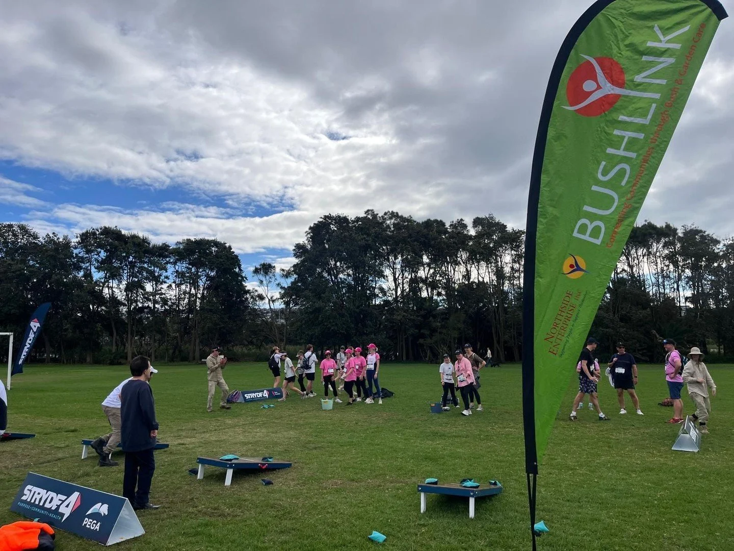 𝗕𝘂𝘀𝗵𝗹𝗶𝗻𝗸 𝗵𝗲𝗹𝗽𝘀 𝗮𝘁 𝗦𝗧𝗥𝗬𝗗𝗘𝟰 𝗱𝗮𝘆 
Thank you to everyone who participated in the Northern Beaches STRYDE4 Day on 18 May! It was an inclusive 8km walk from Manly Lagoon Park, Manly to Curl Curl Lagoon, finishing at Harbord Diggers