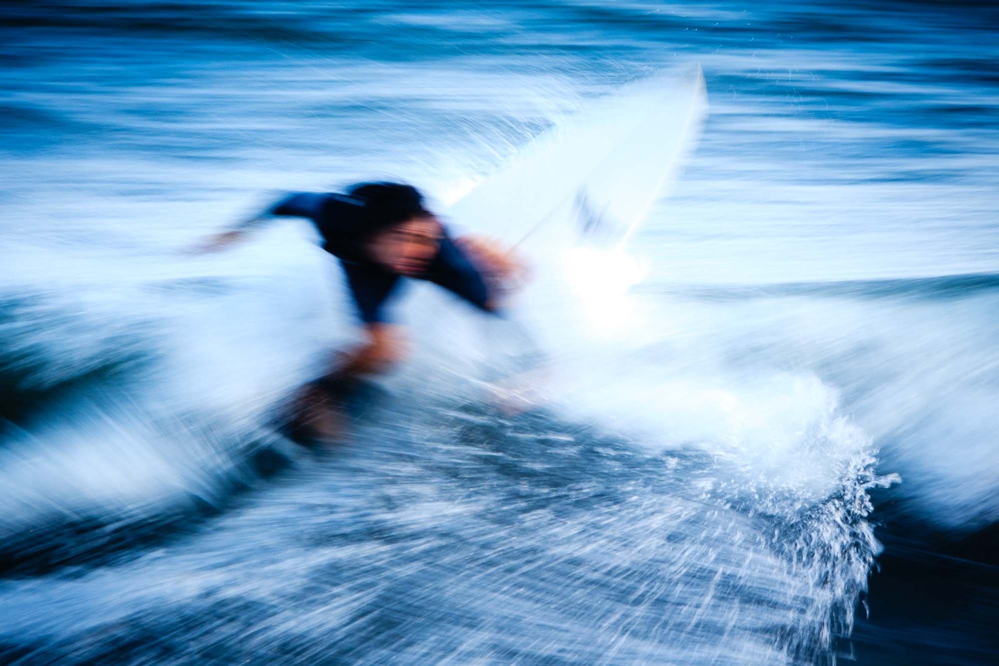 Fujisawa-based photographer Ben Weller specializes in surf and travel photography across Japan.