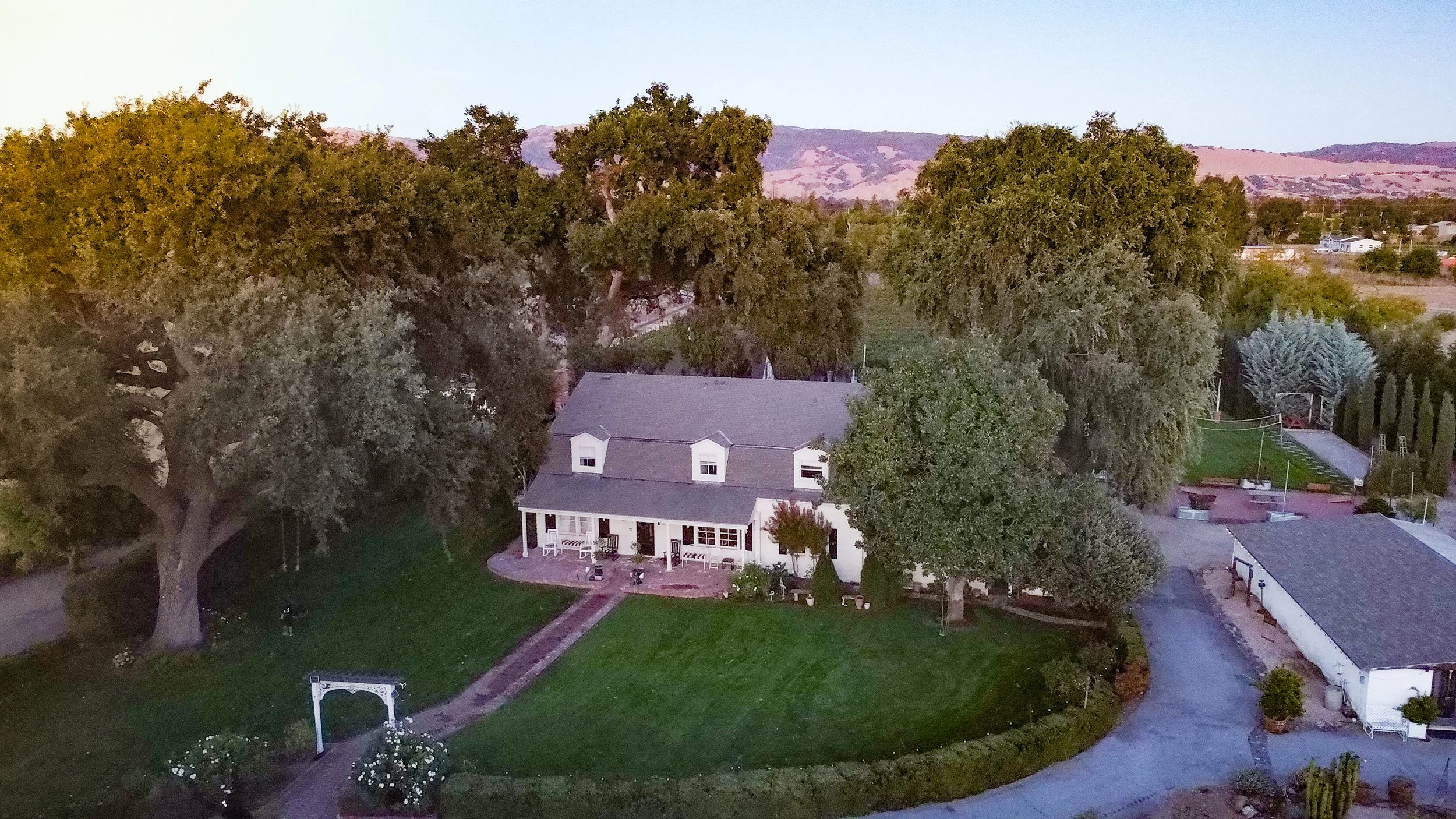 A Local’s Guide to Santa Clara Valley: Best Things to Do Near Fitz Place
