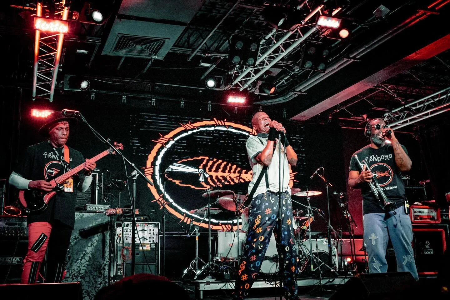 Fishbone setting the immaculate ska vibes at a highly energetic Tuesday night in Long Island @fishbonesoldier @mulcahyslongisland