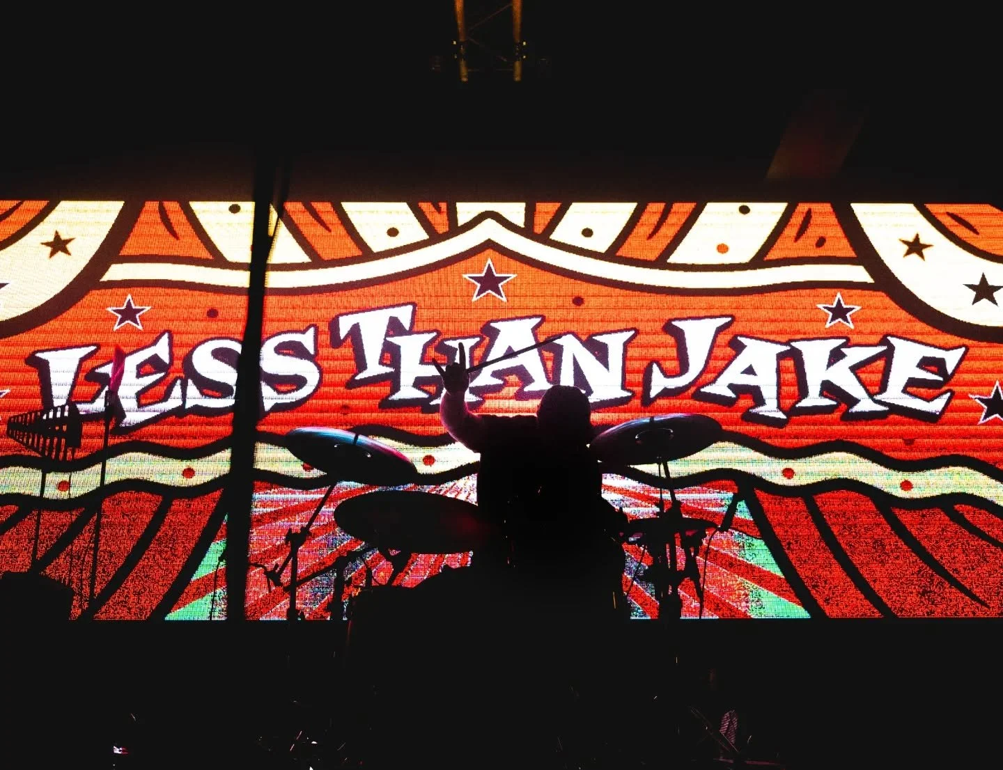 The legendary, ever vibrant, irreplaceable @lessthanjake on their summer circus tour!