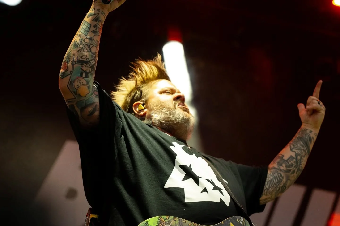 Bowling for Soup - owing nothing to anyone, but delivering it all to a riled up Four Chord Music Festival @fourchordmusicfestival @bfs_official
#bowlingforsoup #bfs #fourchordmusicfestival #washingtonpa #pittsburghmusic