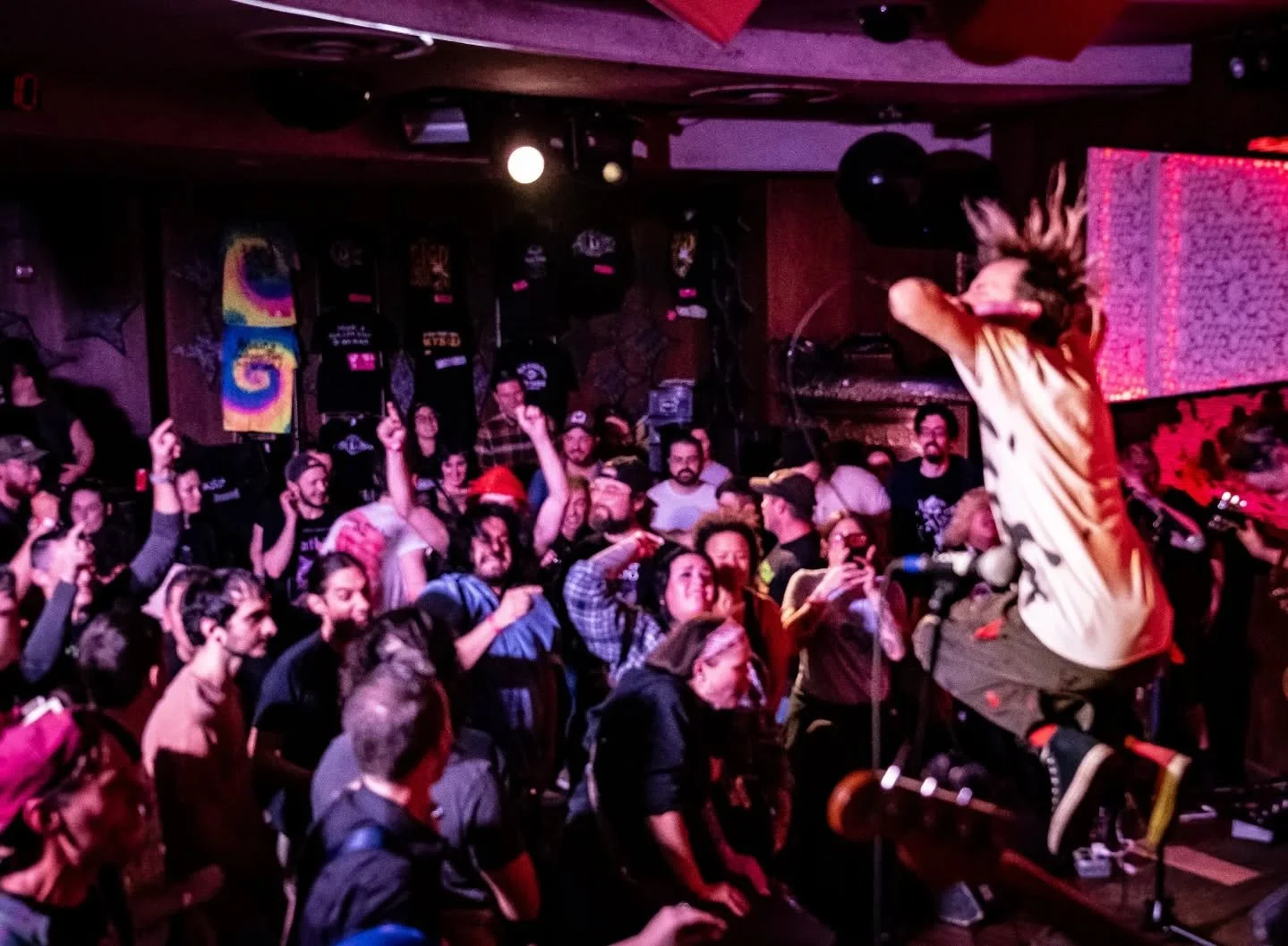 There's no feeling quite like a ska punk show in NYC on a Saturday night. Community and connections. Kindness in the raucous. None other than @bigdandthekidstable 
At the mesmerizing @thesultanroom 

#doyourart #bigdandthekidstable #skapunk #nycmusic