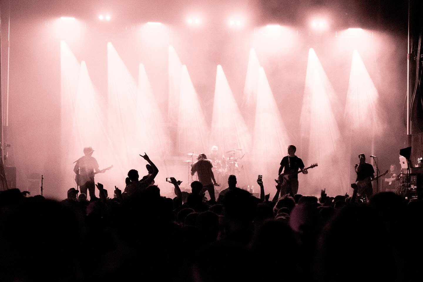 Hot Mulligan @hotmulligan at Four Chord @fourchordmusicfestival on the @smartpunkrecords stage

#hotmulligan #fourchordmusicfestival #smartpunkrecords #livemusic #musicfestival #Pittsburgh #pghmusic