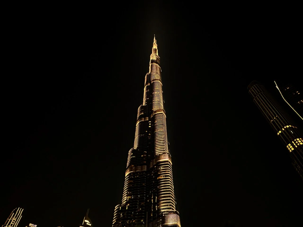 SUSHI AT THE FOOT OF THE BURJ KHALIFA