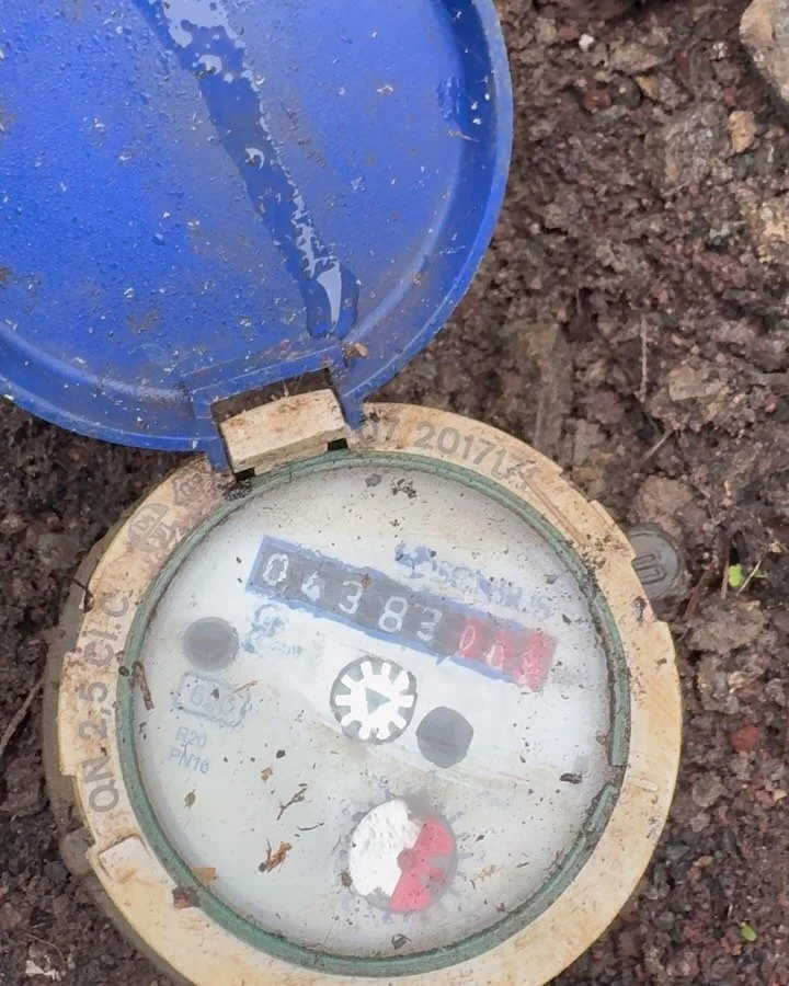 Watermain leak under under a granite entrance way, repair wasn&rsquo;t an option for this one. Ran a new 25mm water-main from the meter into the house. Even using the old line under the pathway as a duct for the irrigation line. 

Using the new mainl