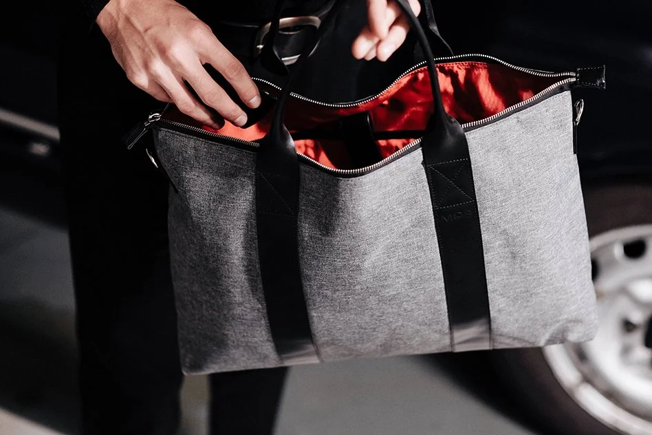 imago-tori-MOB-design-sac-visual merchandising-luxe-ouvert