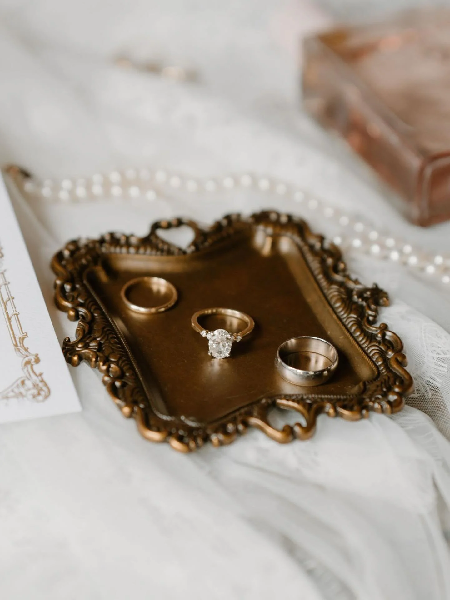 A little glimpse into Jessi &amp; Drew&rsquo;s magical wedding at Thornewood Castle 🤩✨ the rain held off until after the ceremony was over and the timing felt so meant to be. Loved everything about this day with these two 💛🥰 

#thornewoodcastlewed