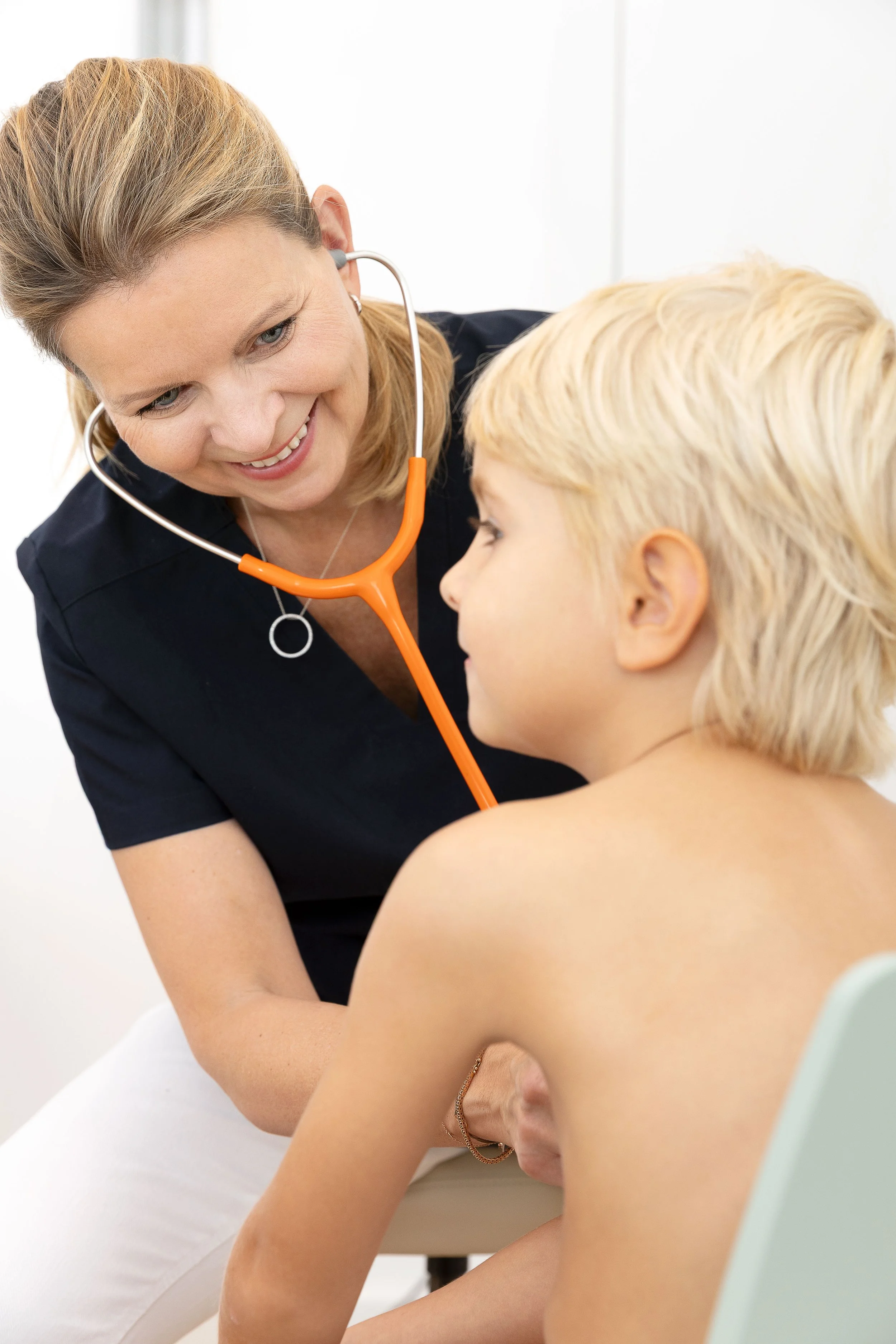 Kinderärztin Kinderarzt Praxis Ordination