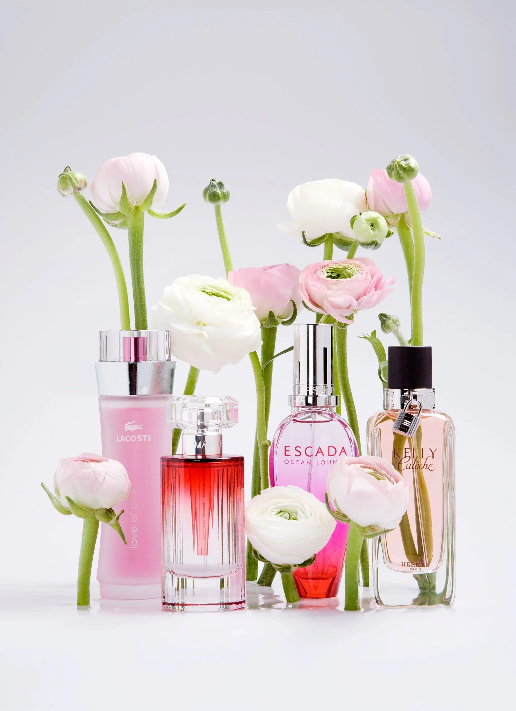 Patricia Weisskirchner Fotografie Parfums Flakons Blumen Frühling Editorial