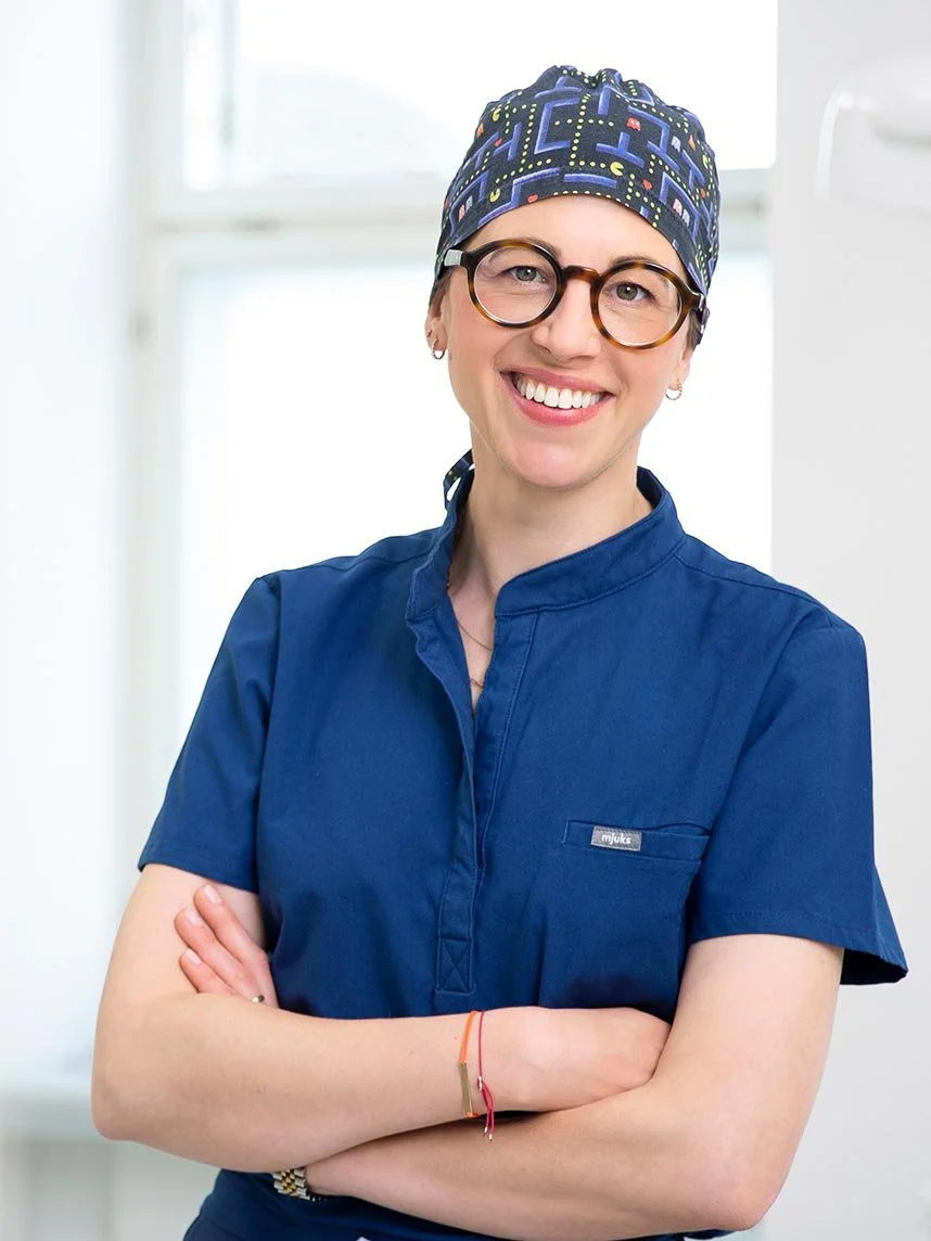 Dr Marie-Theres Brenner Zahnarzt