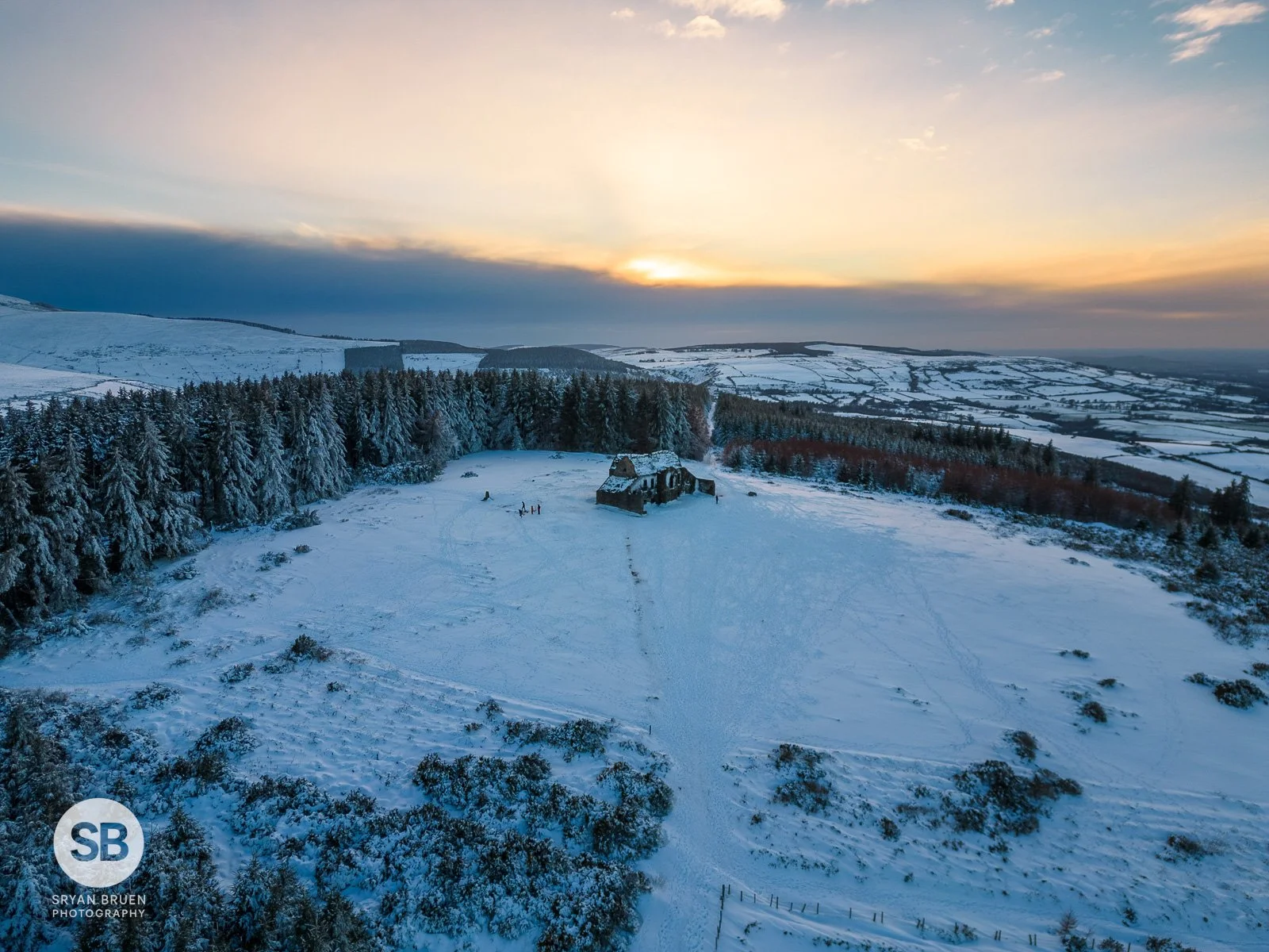 2023-03-10 Hellfire Club snow sunset 2 10 March 2023.jpg