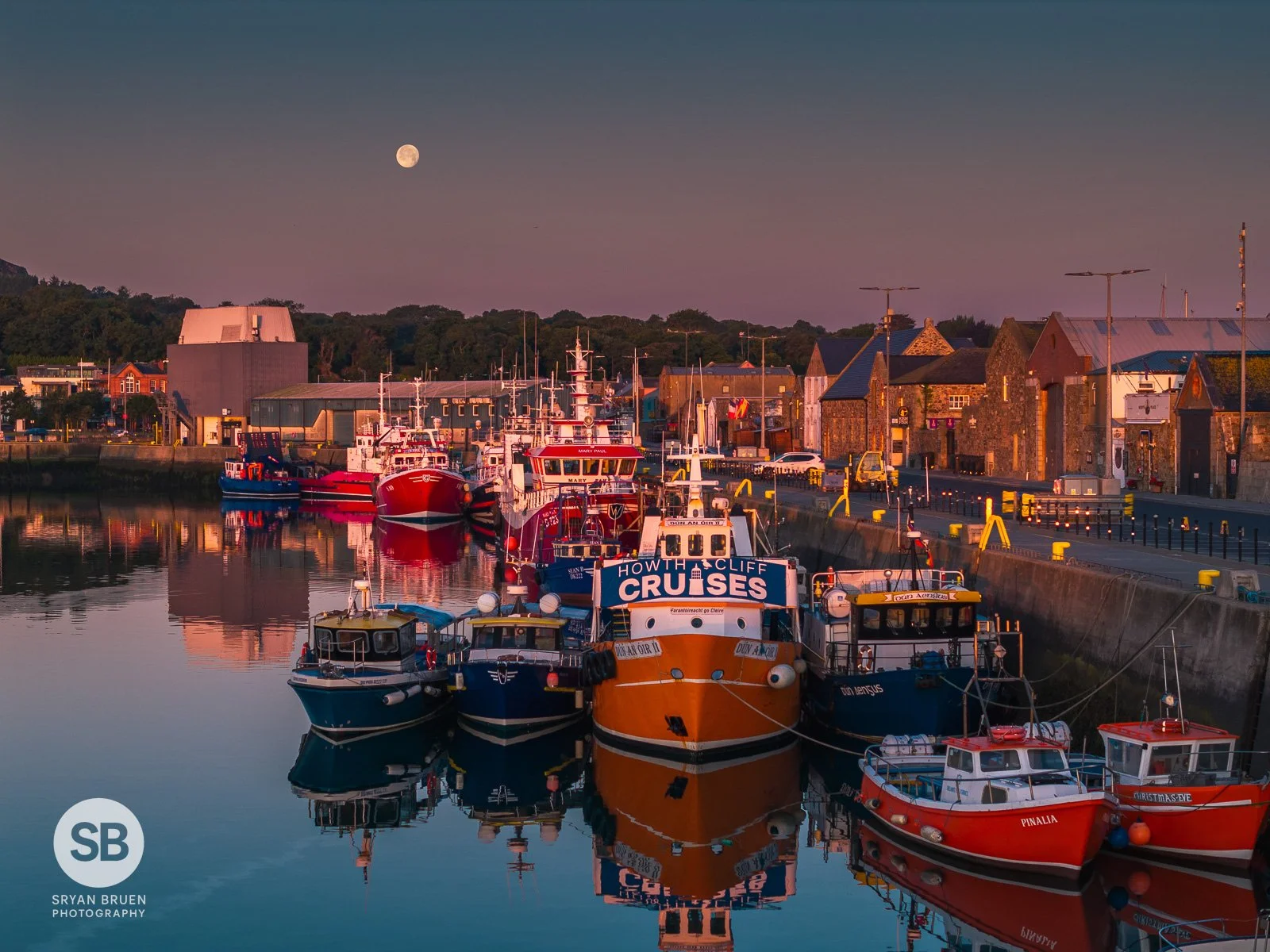 2025-07-12 Howth boats moonset.jpg