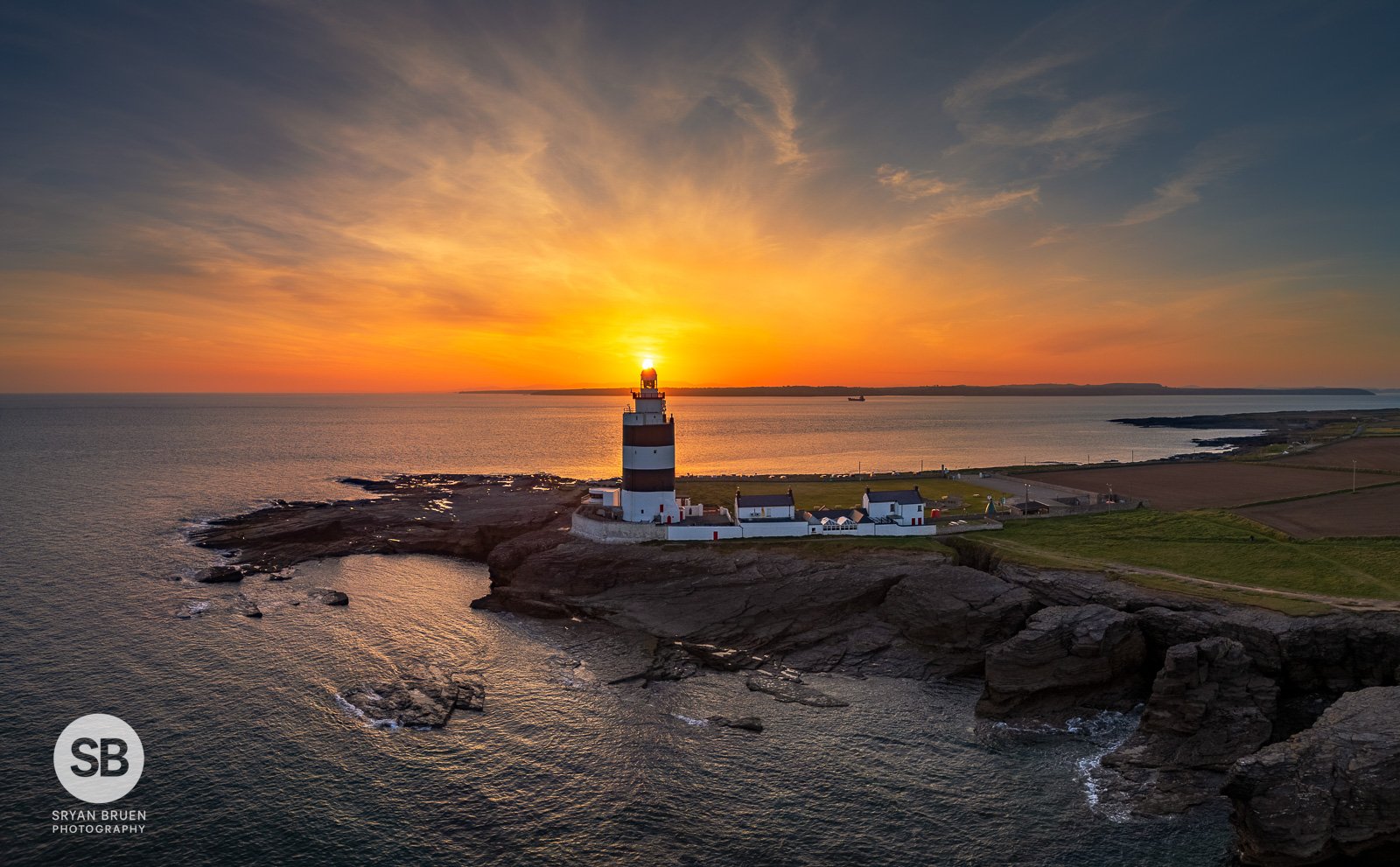 2024-04-20 Hook Lighthouse sunset 20 April 2024.jpg