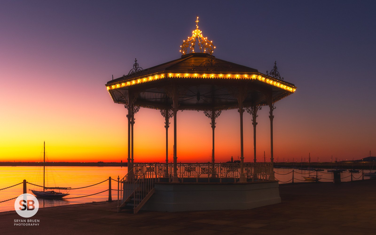 2025-05-16 Dun Laoghaire Bandstand sunset afterglow 16 May 2025.jpg