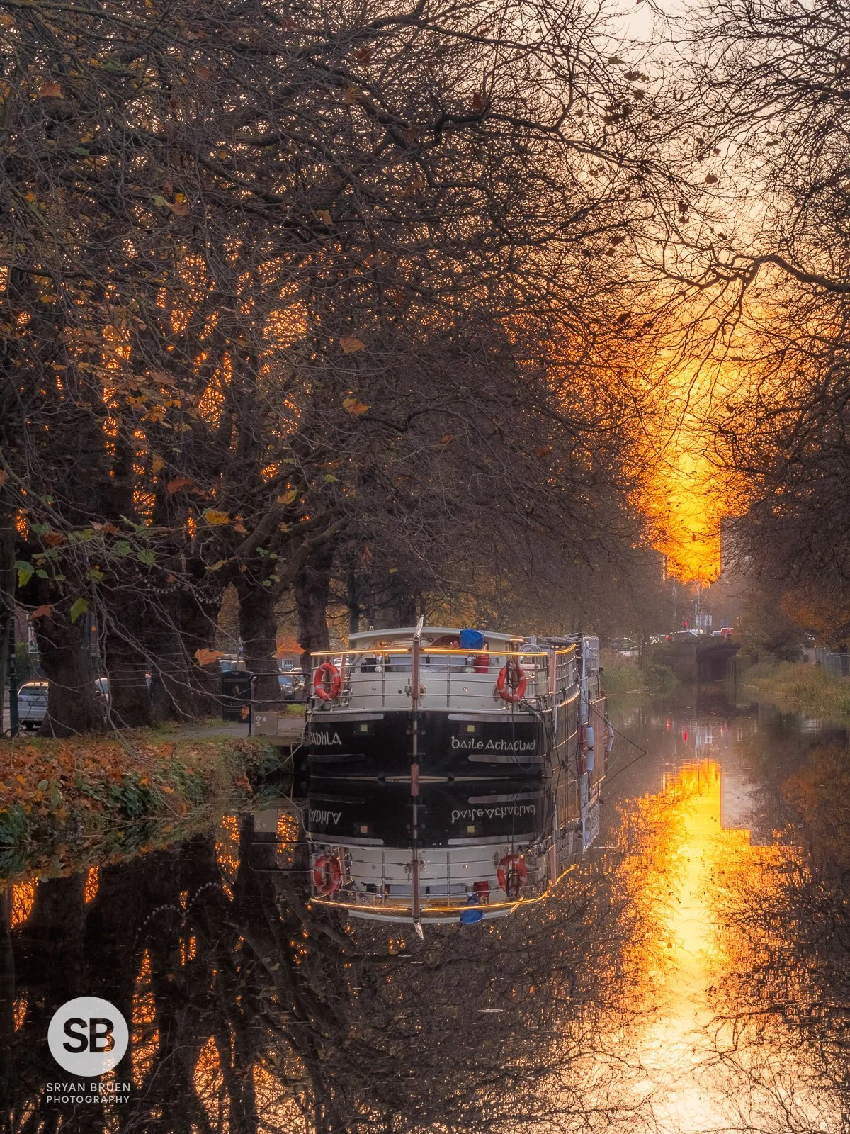 2024-11-12 Grand Canal Mespil Road sunset 12 November 2024.jpg