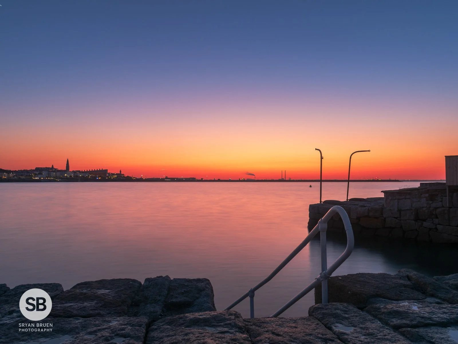 2023-06-02 Sandycove volcanic sunset 2 June 2023.jpg