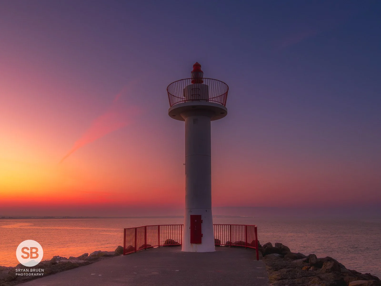 2025-03-19 Howth Lighthouse 2 sunset afterglow 19 March 2025.jpg