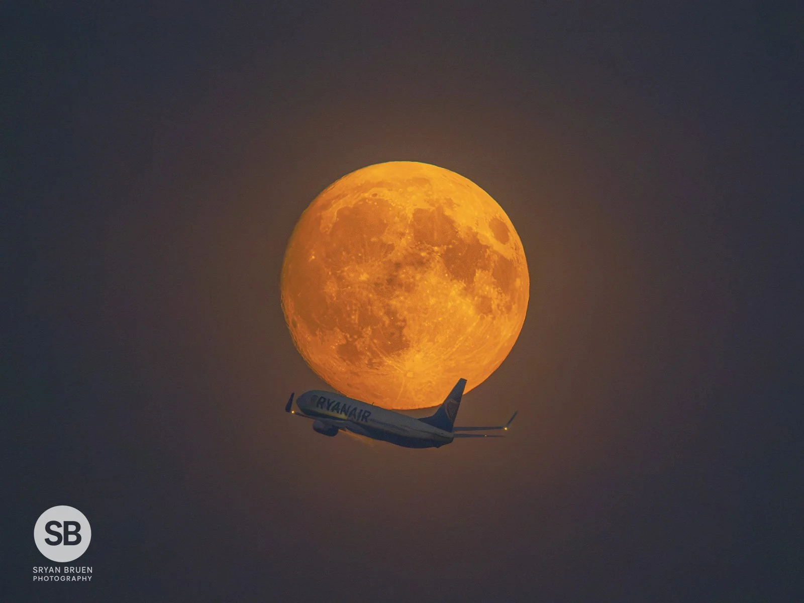 2026-08-26 Ryanair flies to the moon at Dublin Airport.jpg