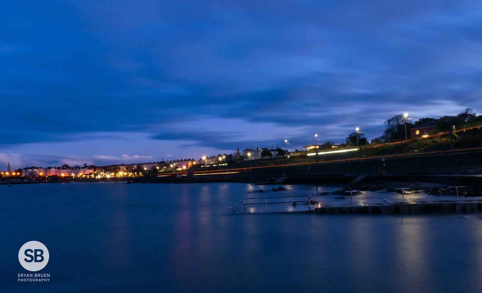 2019-11-17 Seapoint nightfall 17 November 2019.jpg