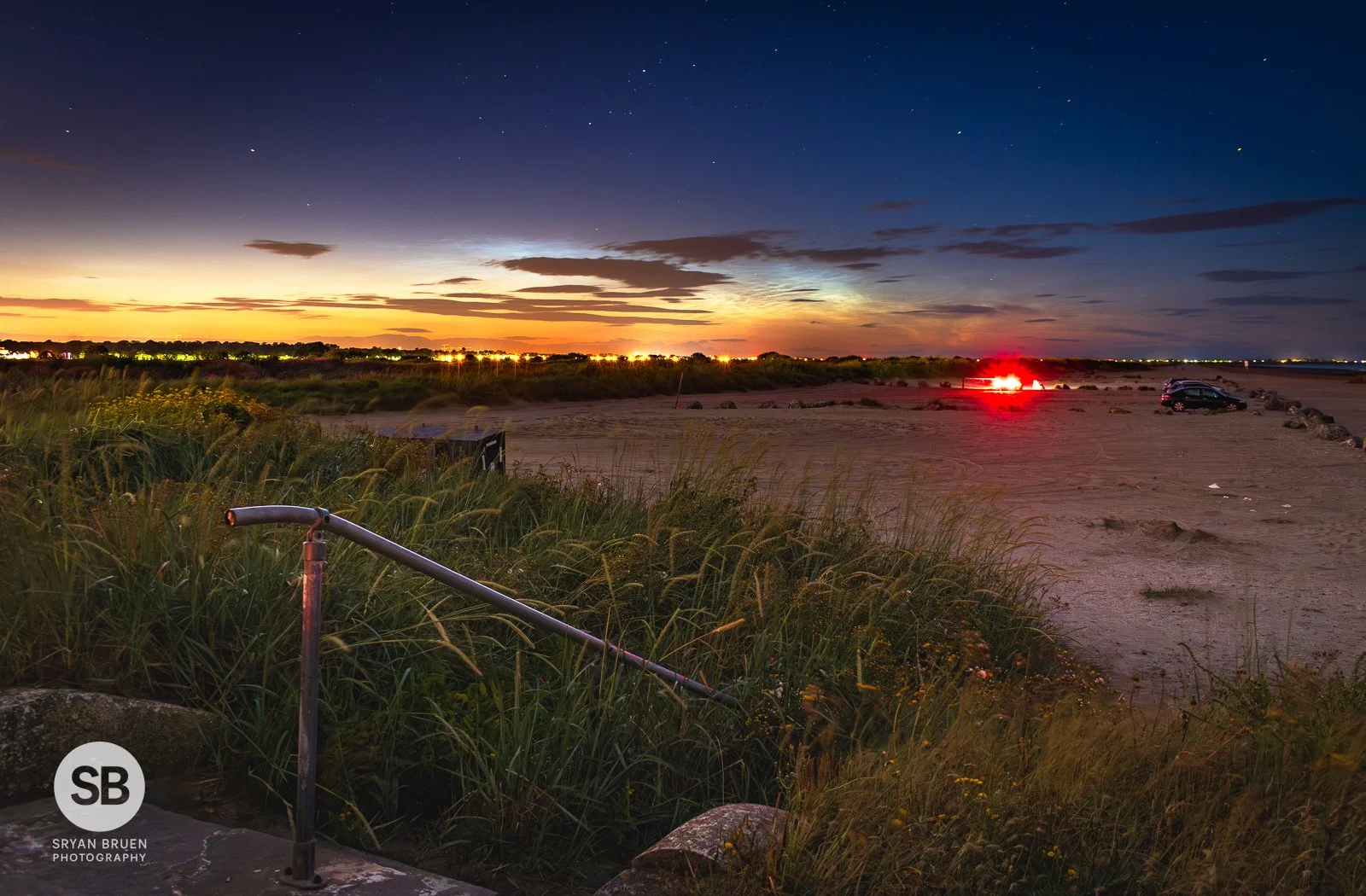2024-06-11 Noctilucent clouds Dollymount Strand 11 June 2024.jpg