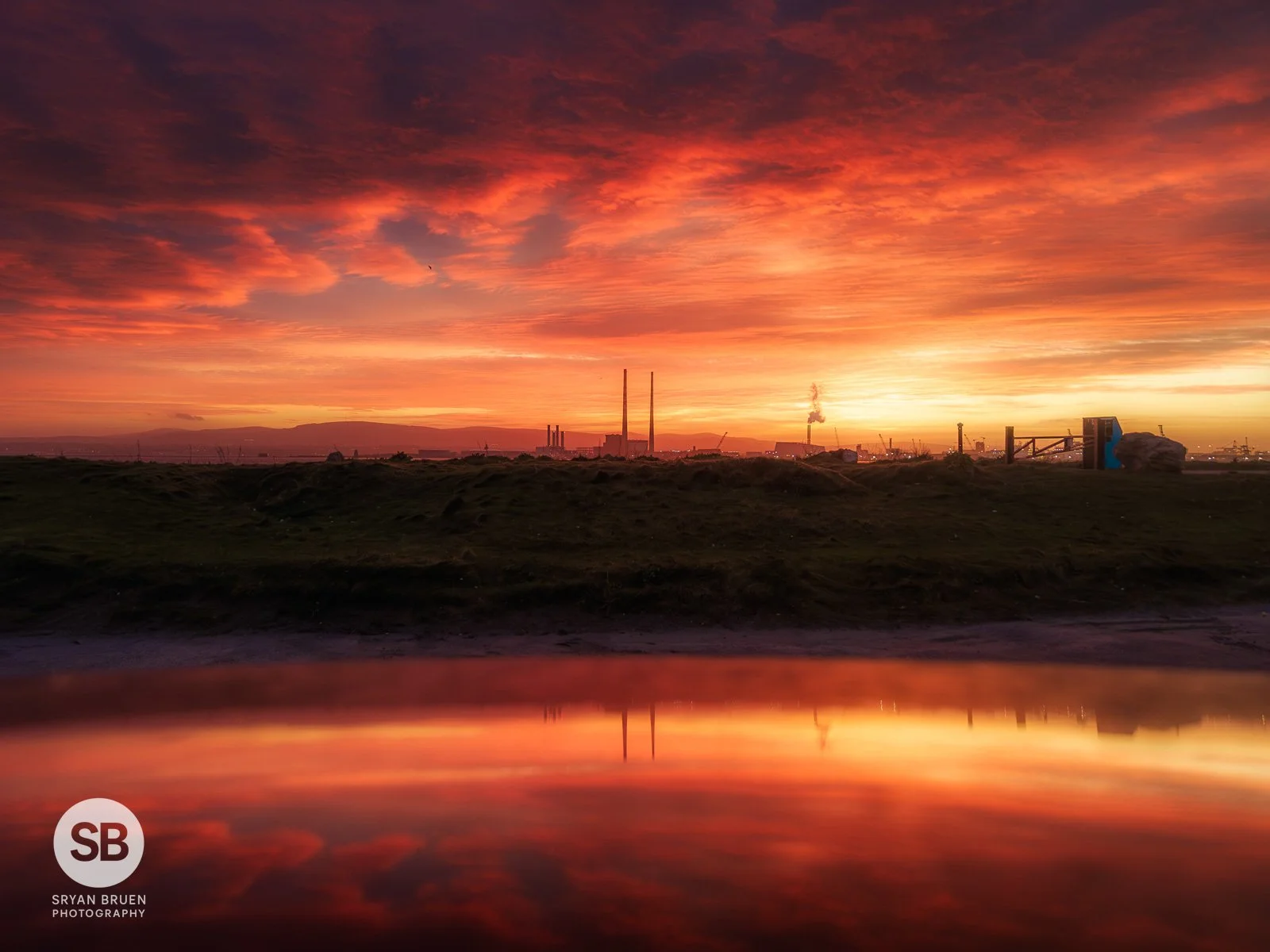 2025-12-10 Bull Wall car roof sunset reflection.jpg