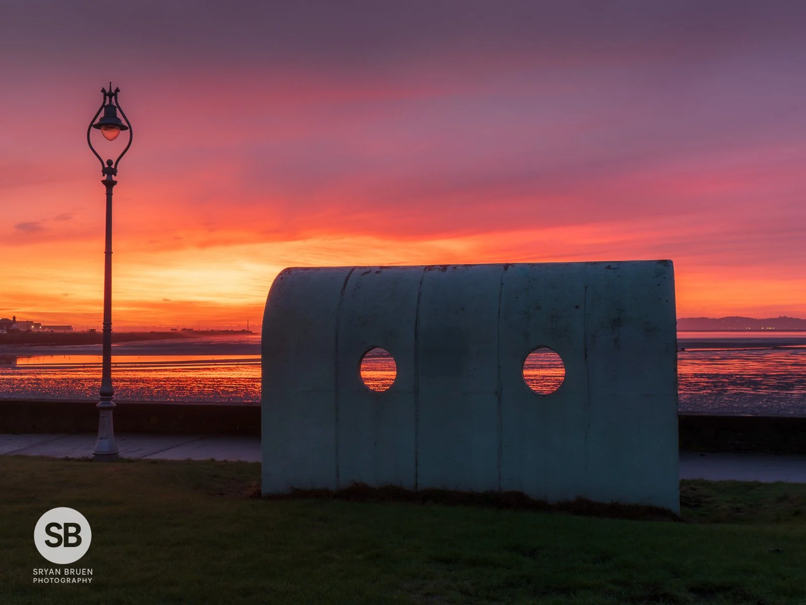 2024-12-04 Clontarf bench sunrise sky.jpg