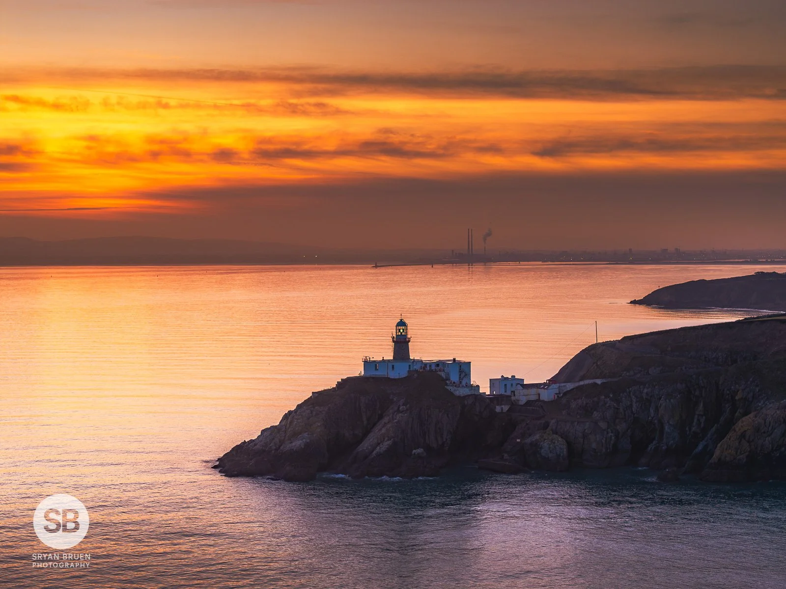 2025-01-31 Baily Lighthouse Poolbeg 70mm Air 3S 31 January 2025.jpg
